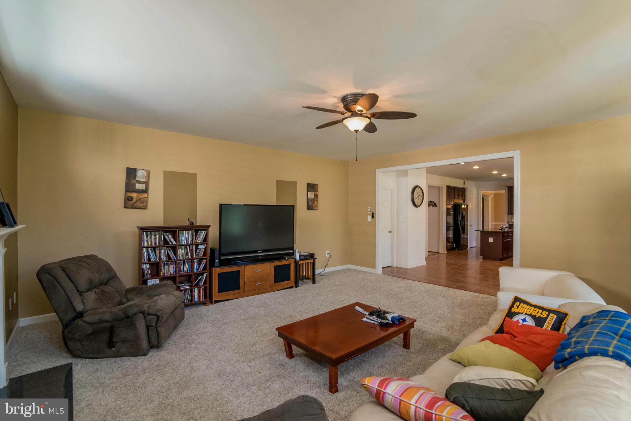 VILLAGES OF DORCHESTER - Residential