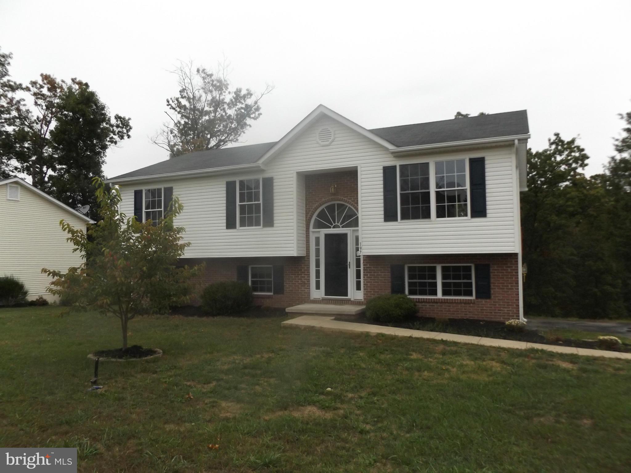 CAMERON ACRES - Residential