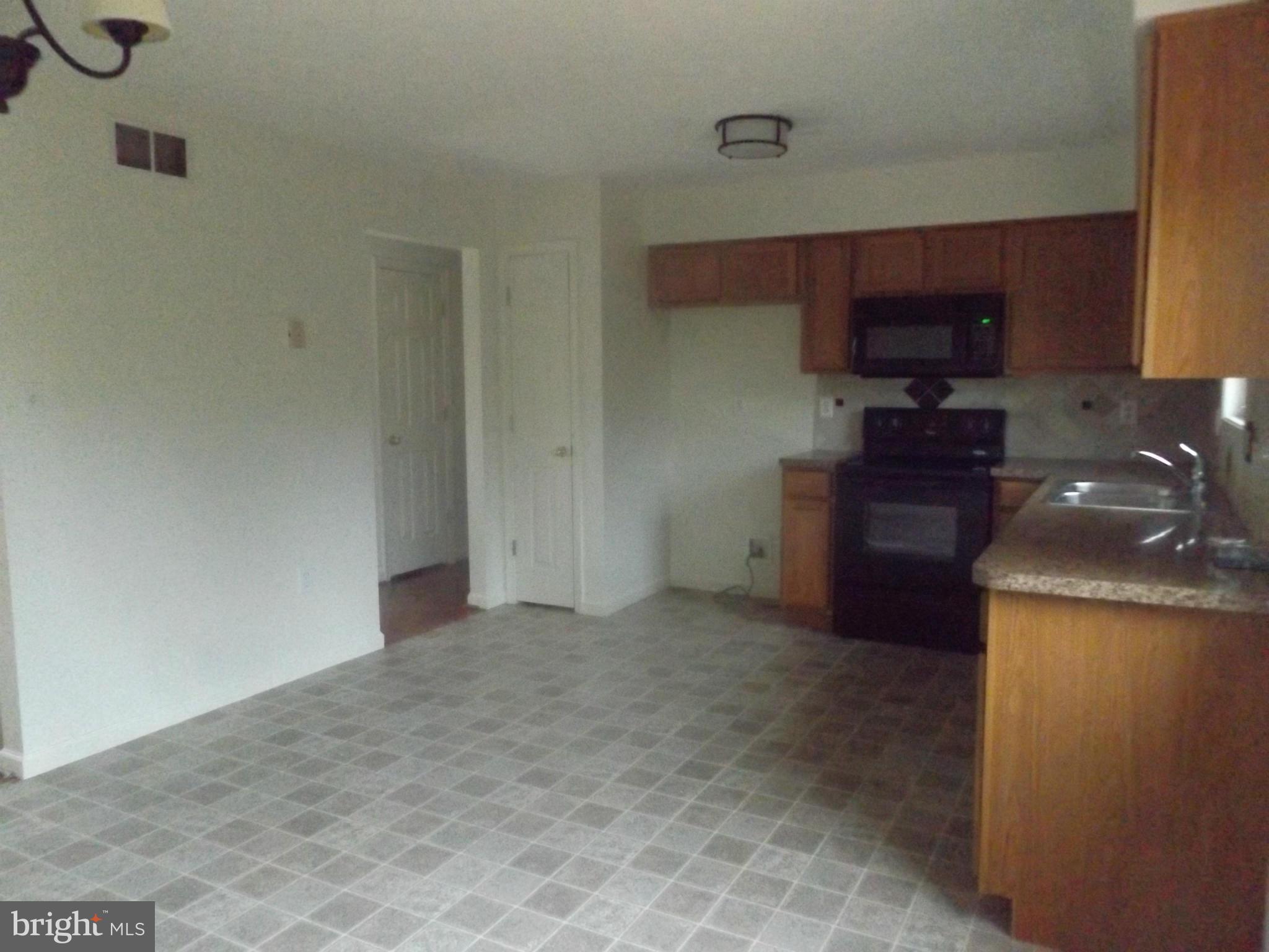 CAMERON ACRES - Residential