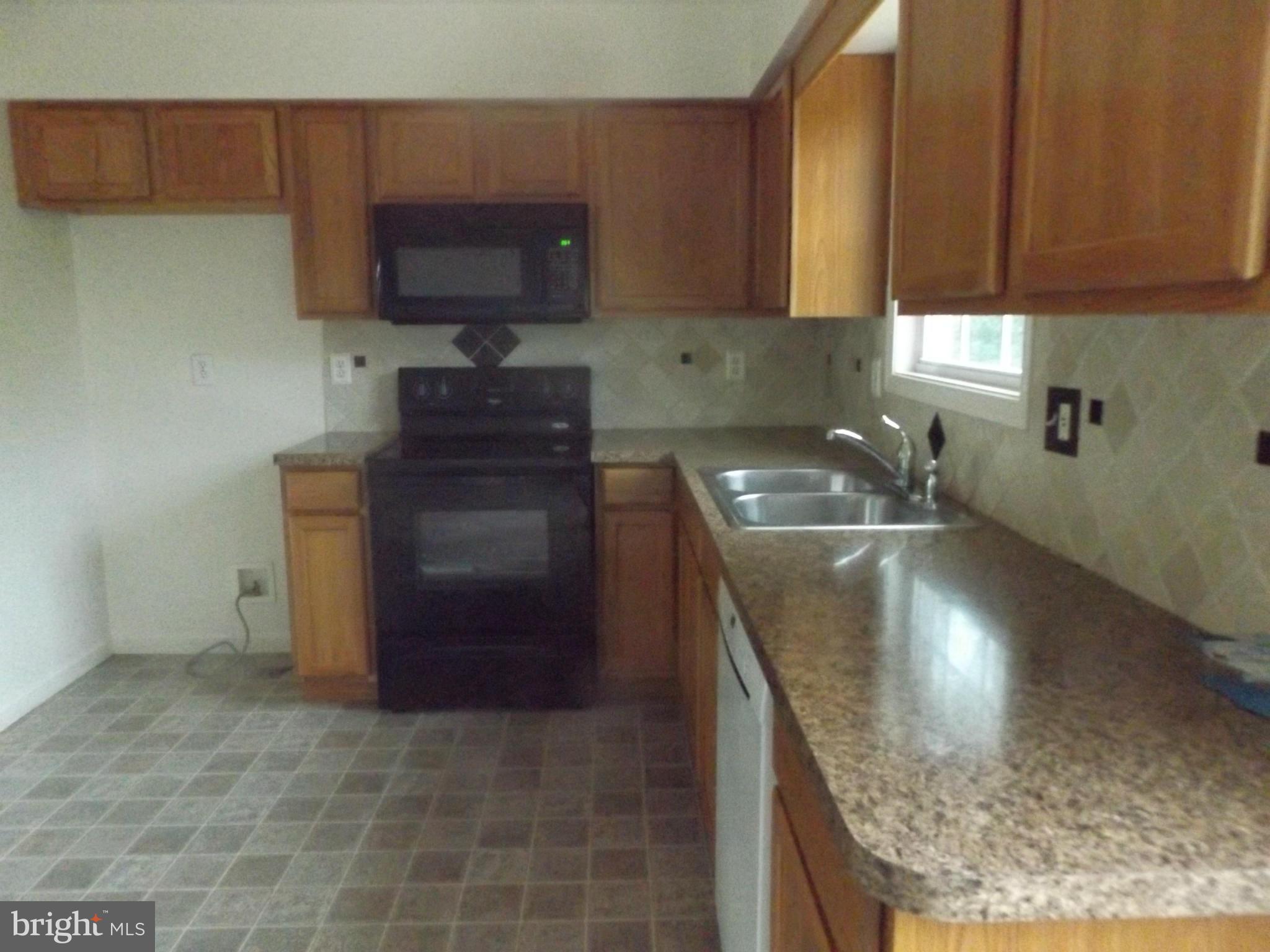 CAMERON ACRES - Residential