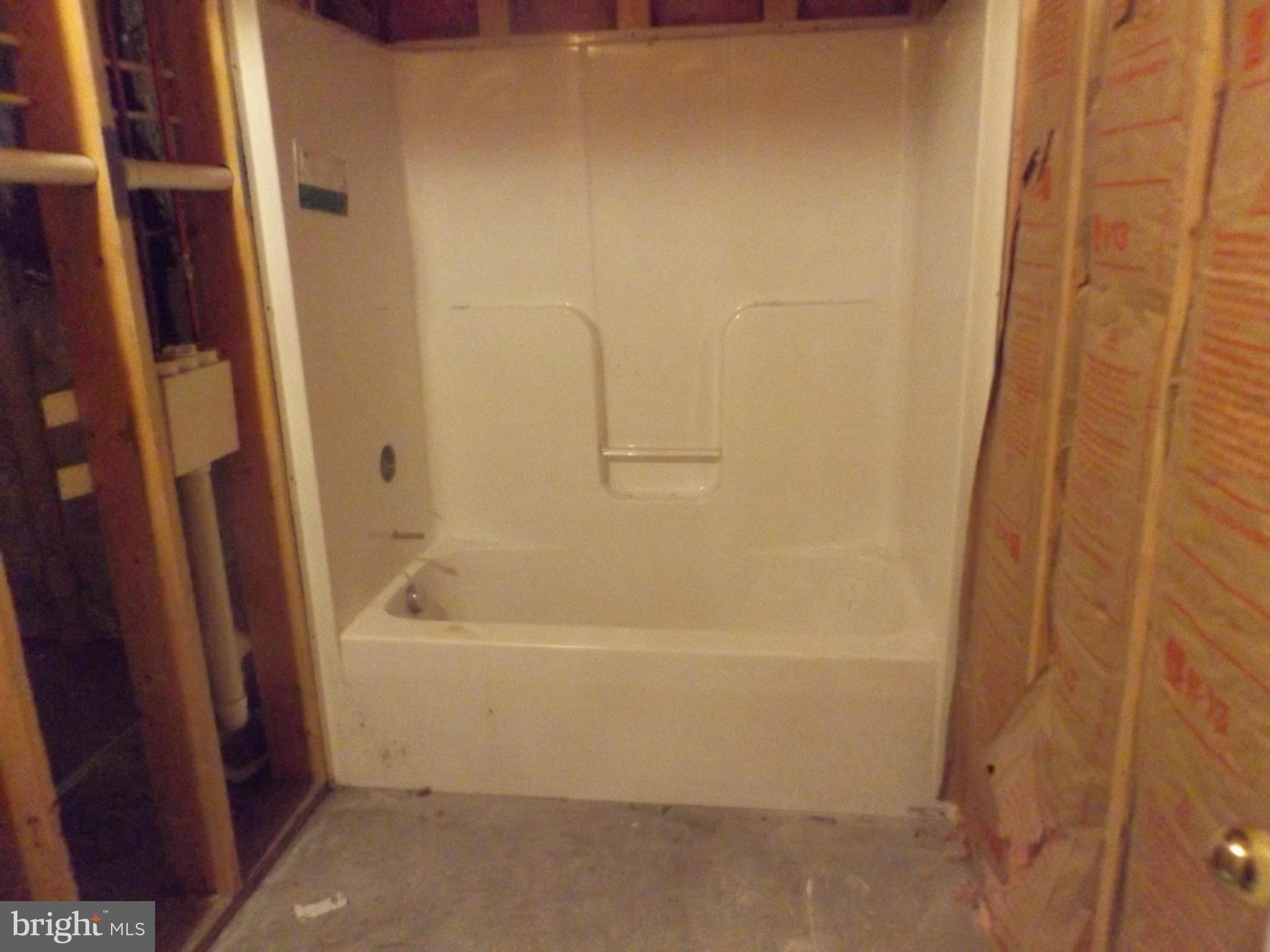 CAMERON ACRES - Residential