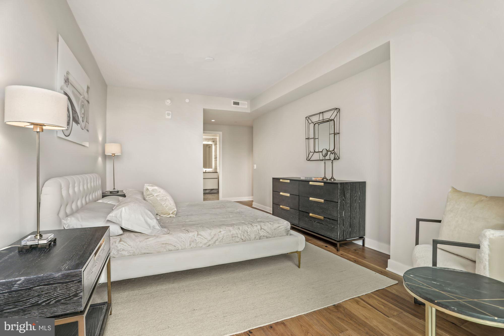 ROSSLYN - Residential