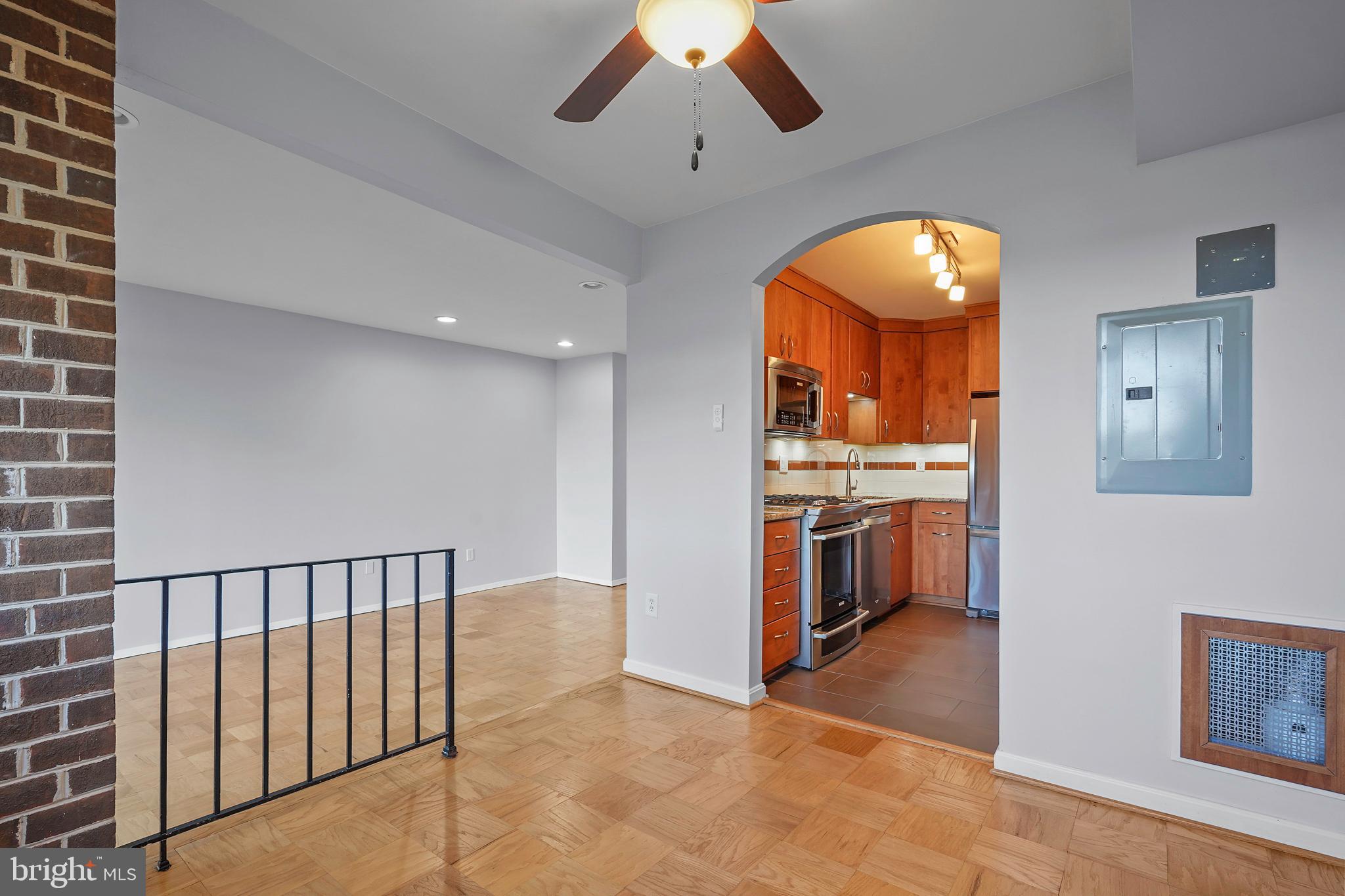 AMERICANA FINMARK - Residential