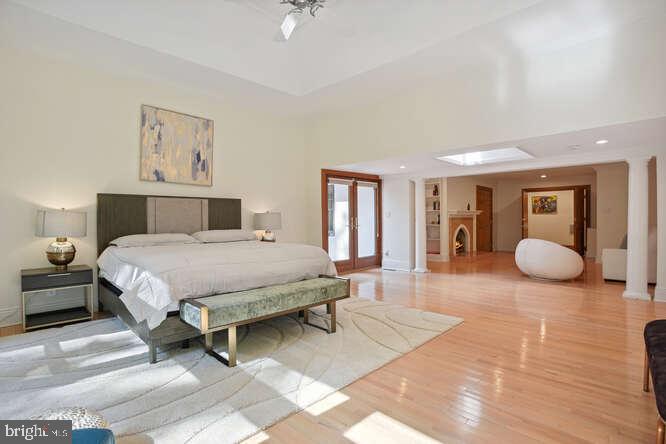 PEACOCK STATION - Residential