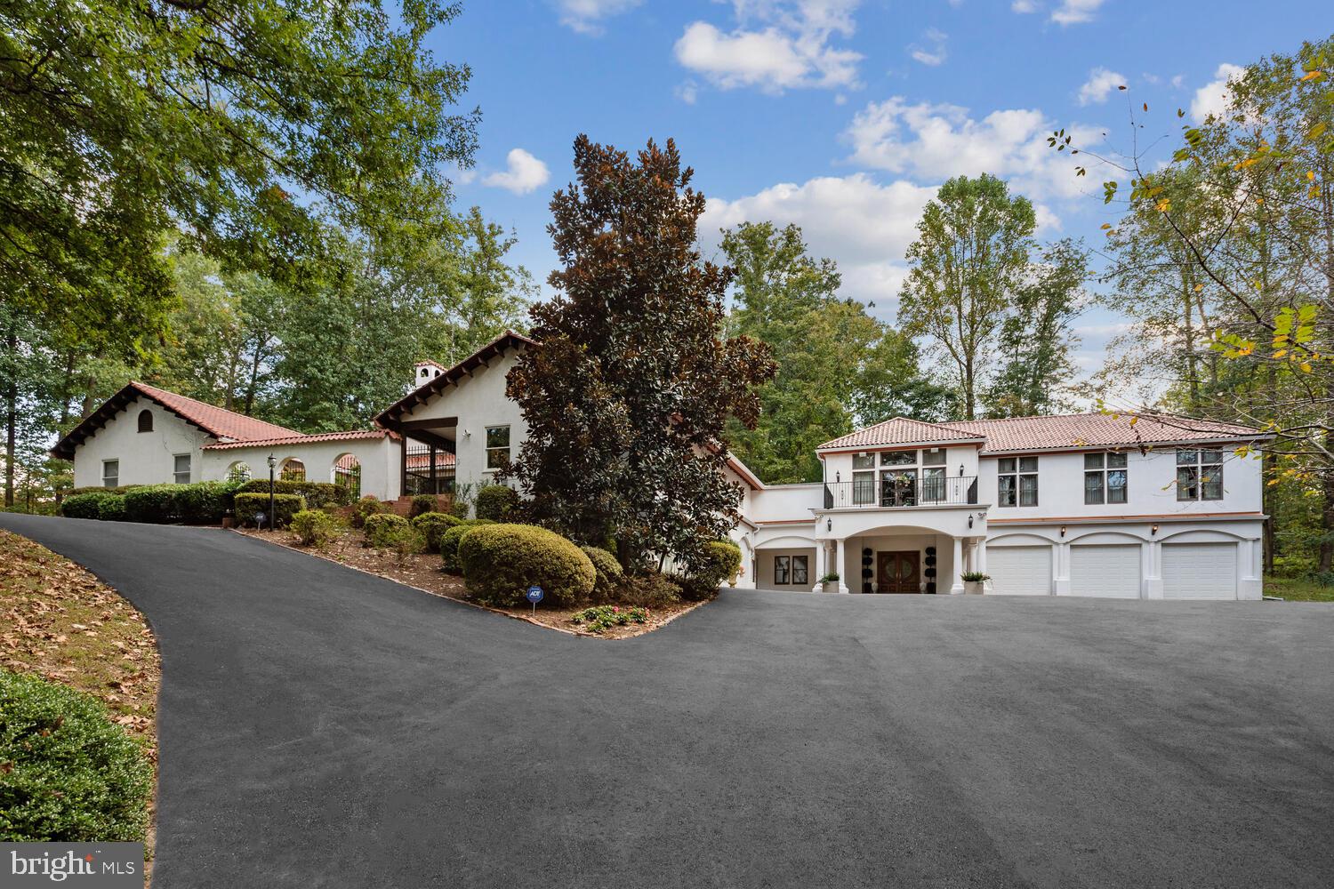 PEACOCK STATION - Residential