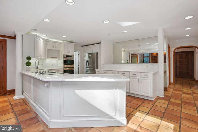 PEACOCK STATION - Residential