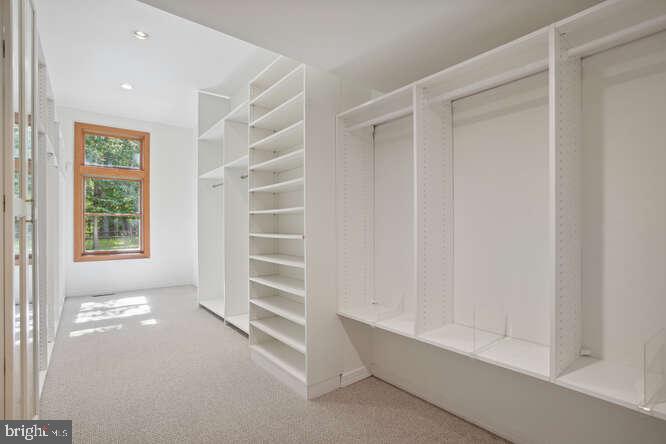 PEACOCK STATION - Residential