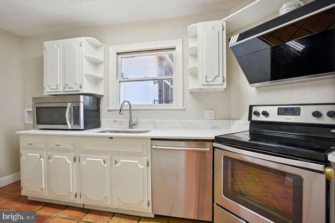 PEACOCK STATION - Residential