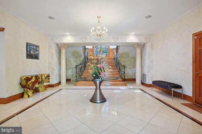 PEACOCK STATION - Residential