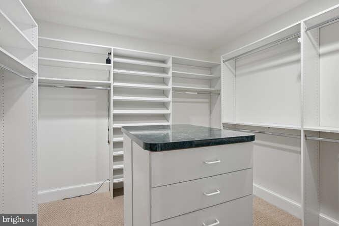 PEACOCK STATION - Residential