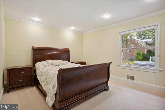 PEACOCK STATION - Residential