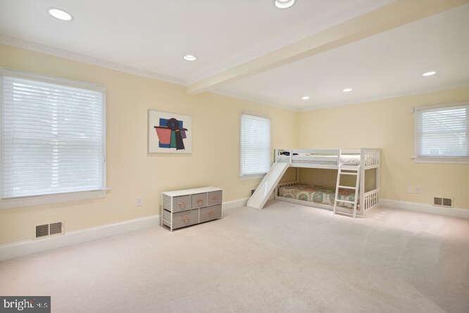 PEACOCK STATION - Residential