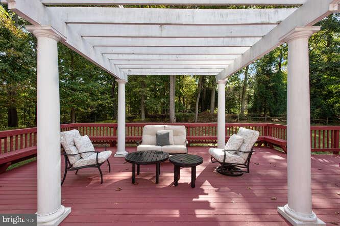 PEACOCK STATION - Residential