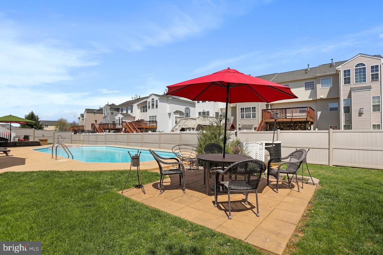 GREENFIELD AT COLLEGIATE ACRES - Residential