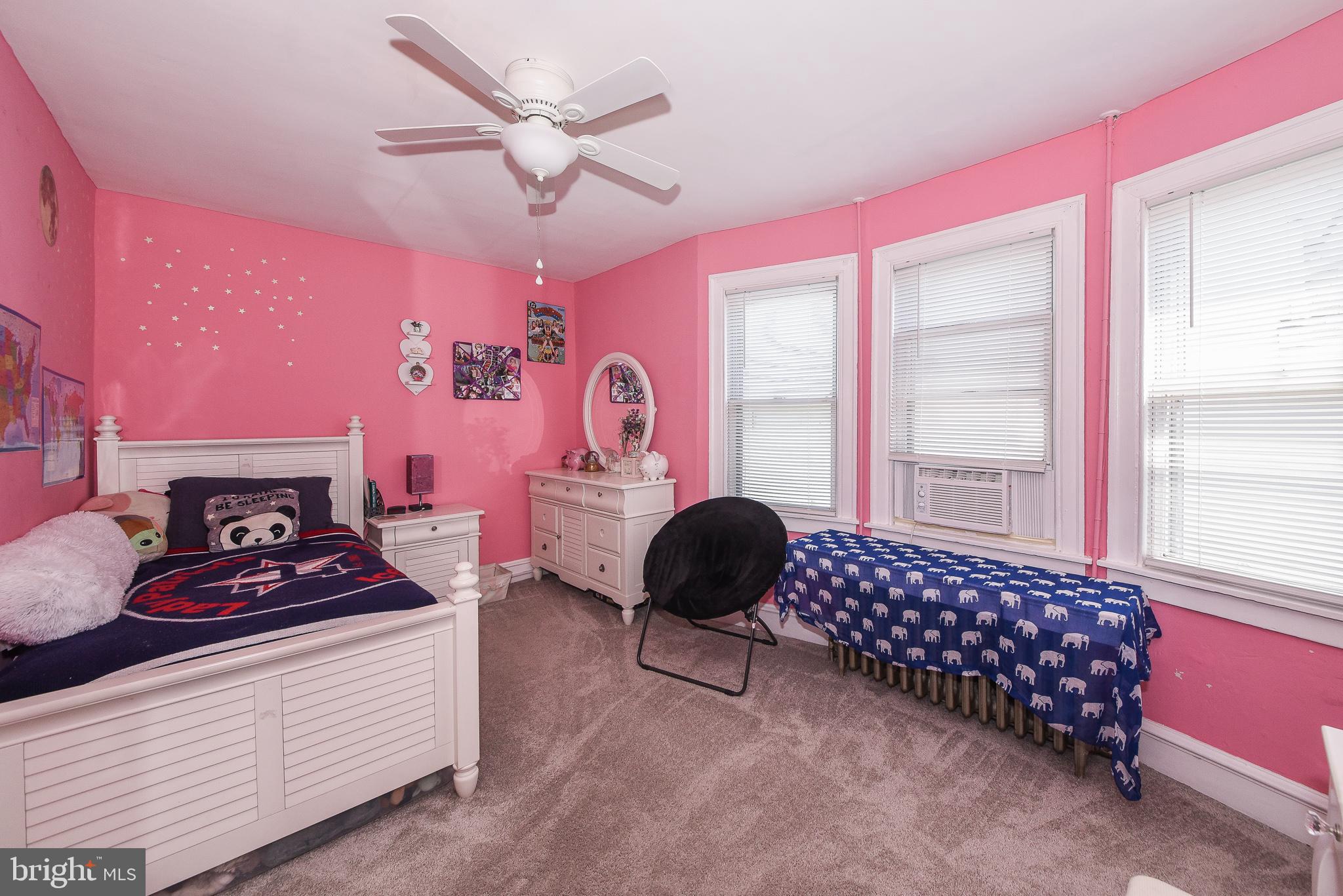 FOX CHASE - Residential