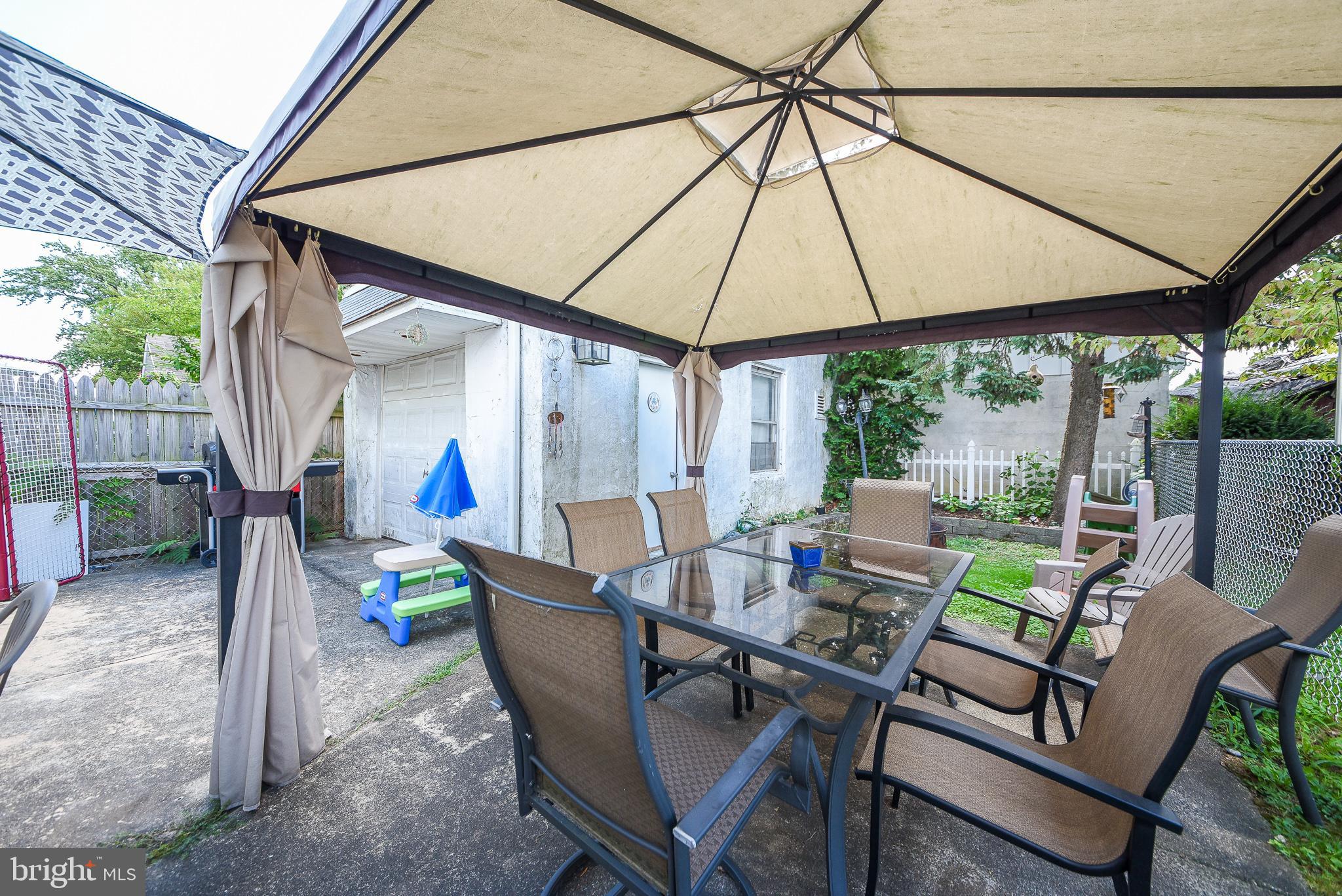 FOX CHASE - Residential