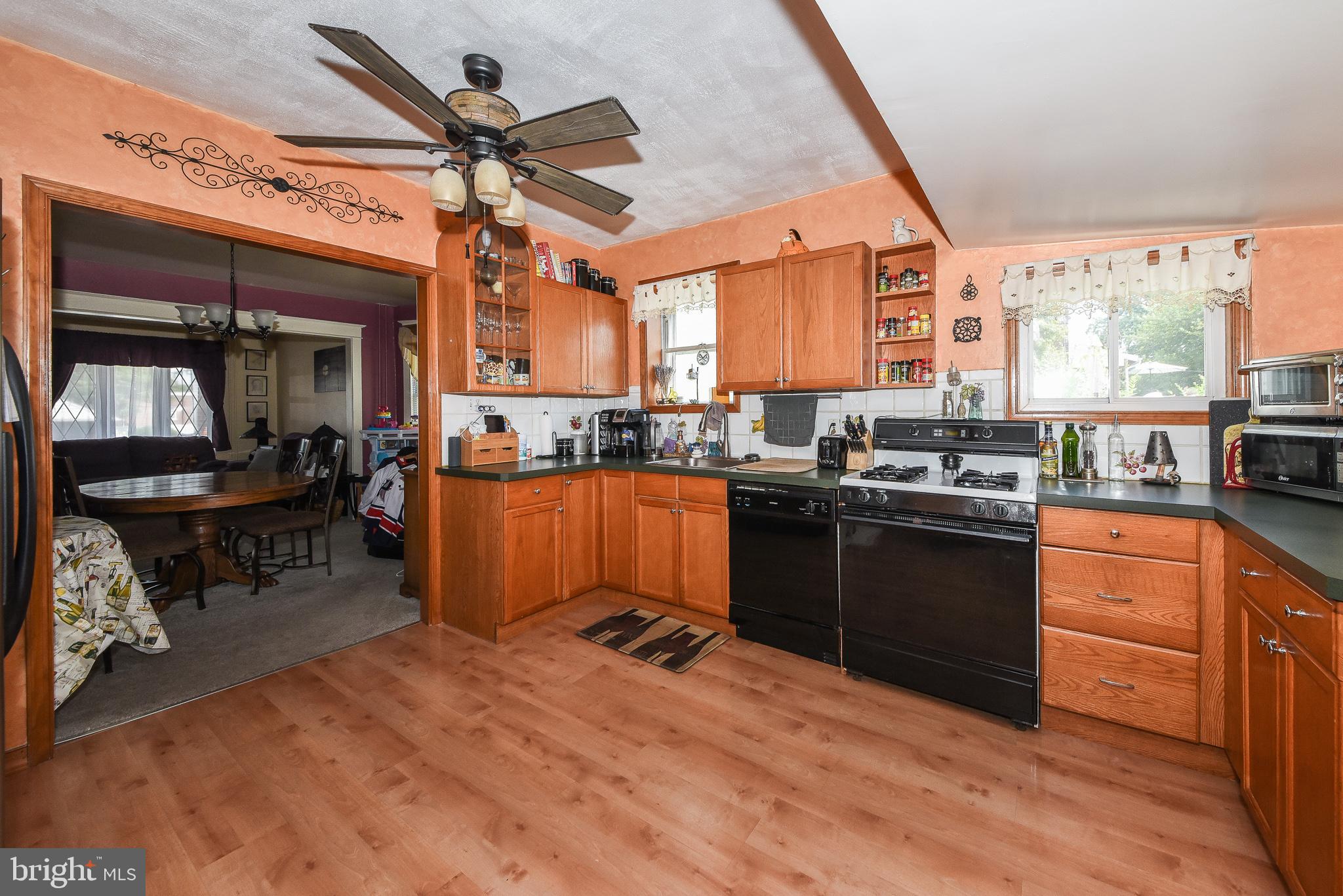 FOX CHASE - Residential