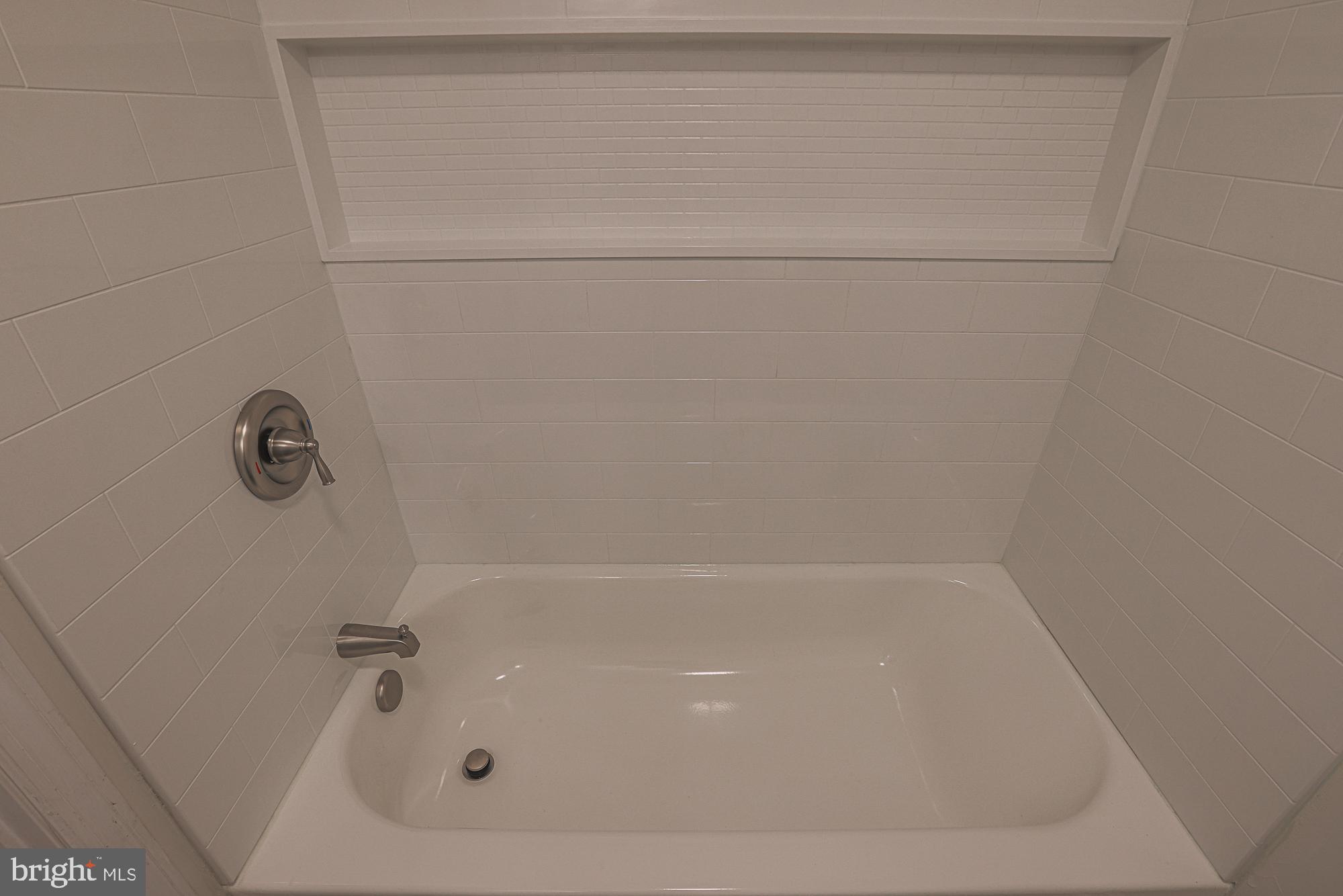 BRENTWOOD MANOR - Residential