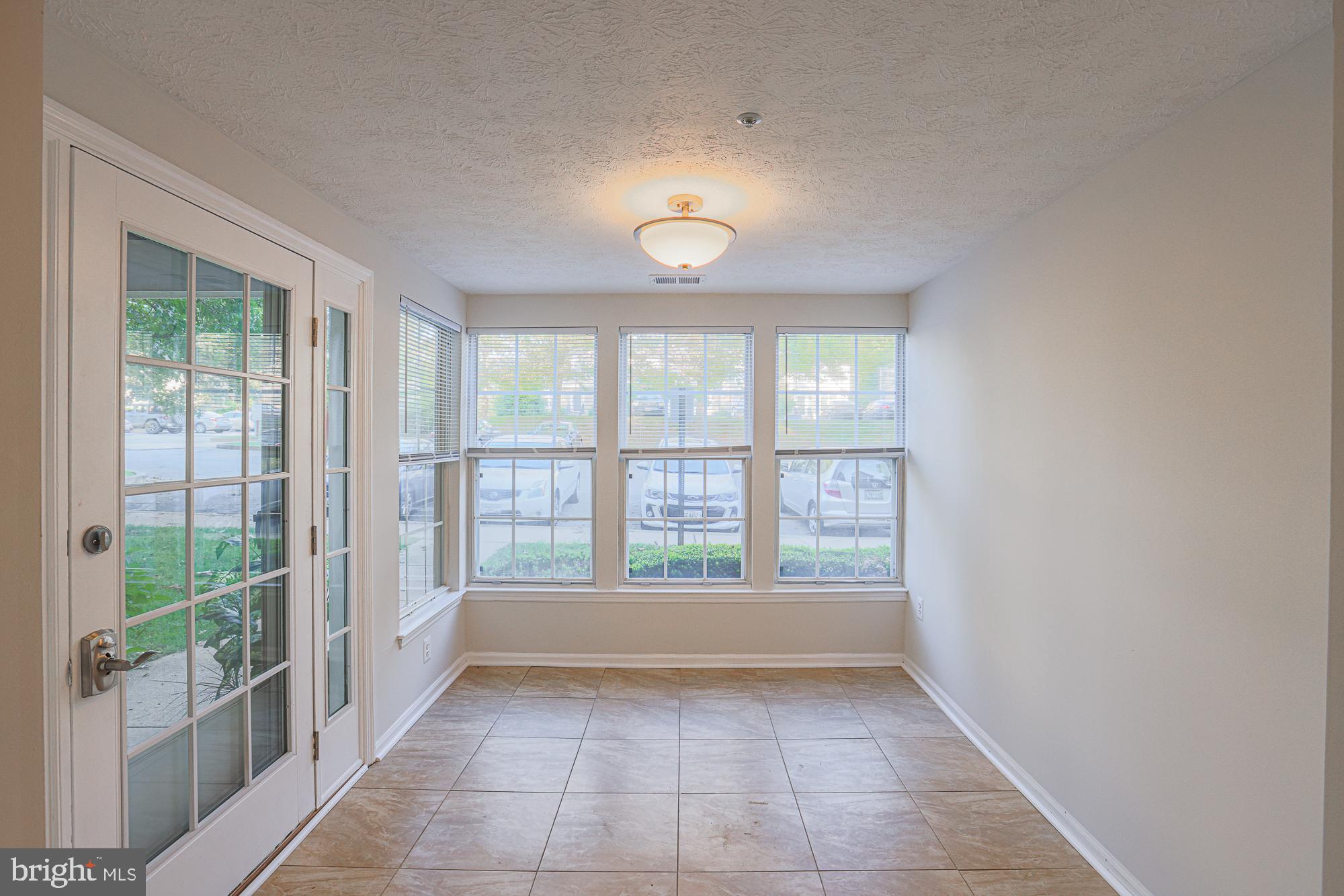 BRENTWOOD MANOR - Residential