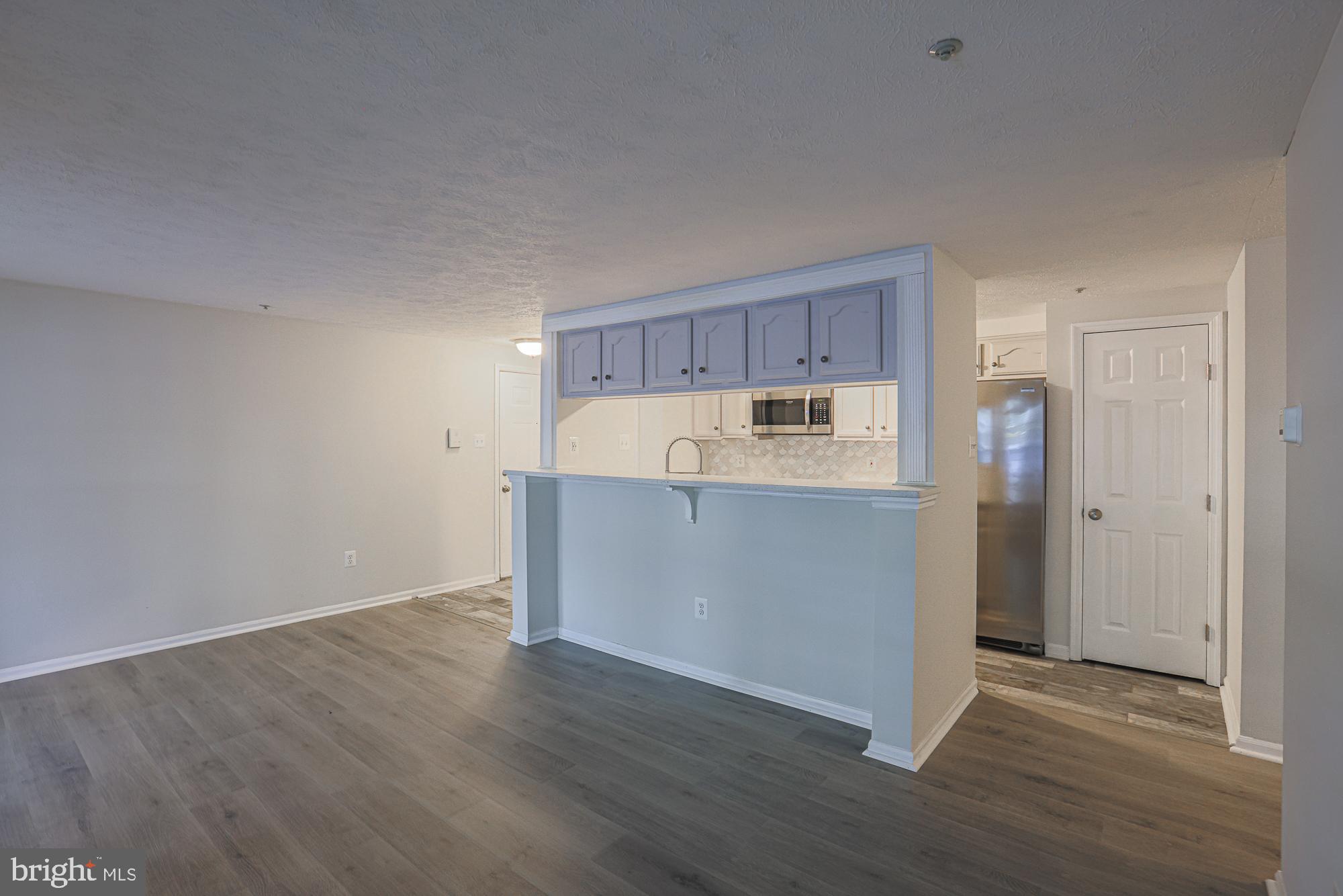 BRENTWOOD MANOR - Residential