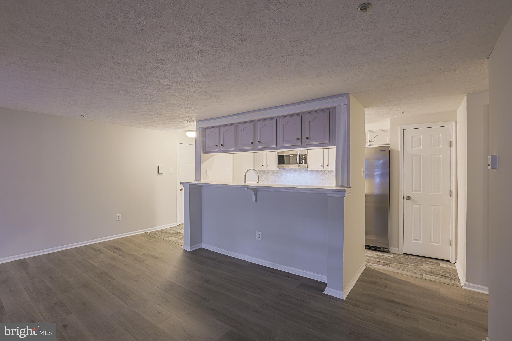 BRENTWOOD MANOR - Residential