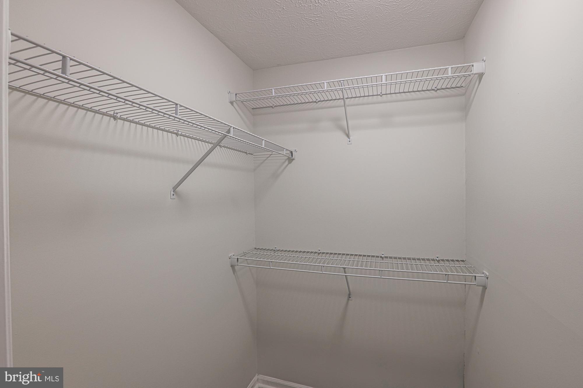 BRENTWOOD MANOR - Residential