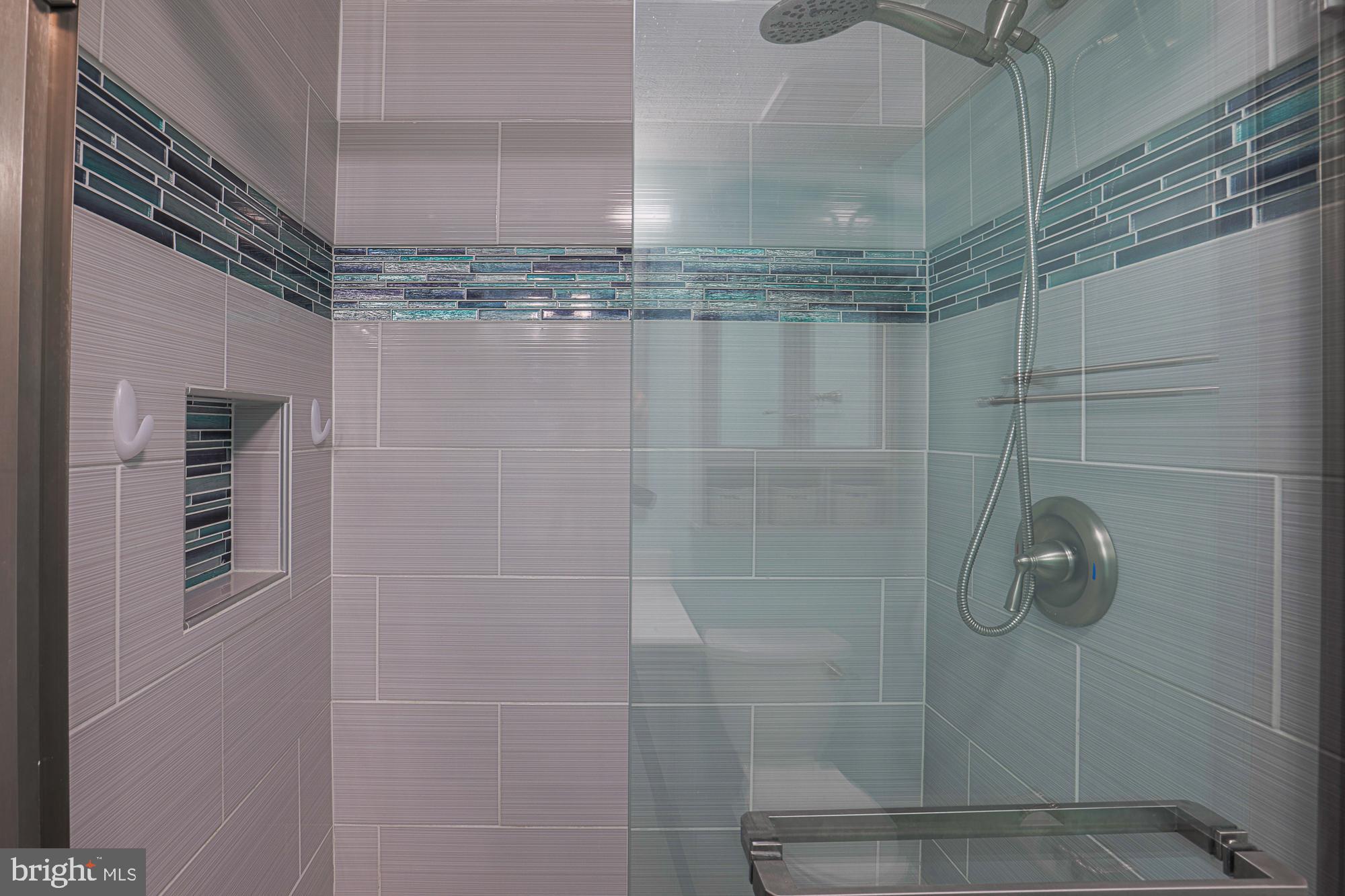 BRENTWOOD MANOR - Residential