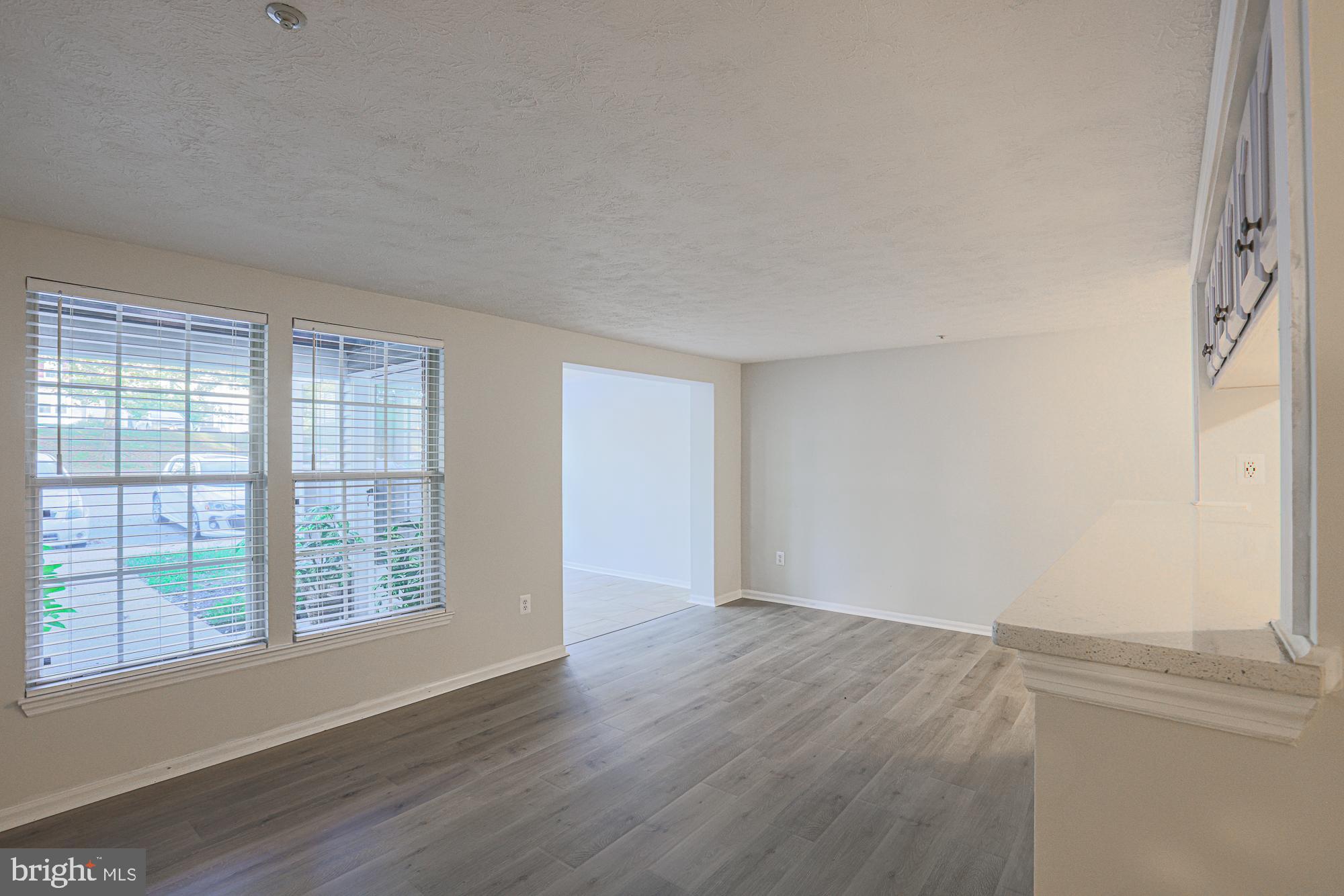 BRENTWOOD MANOR - Residential