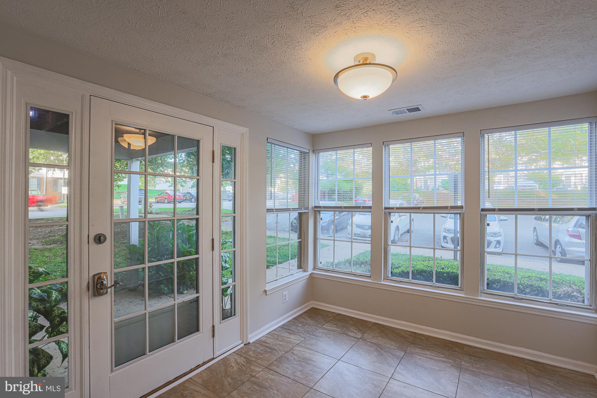 BRENTWOOD MANOR - Residential