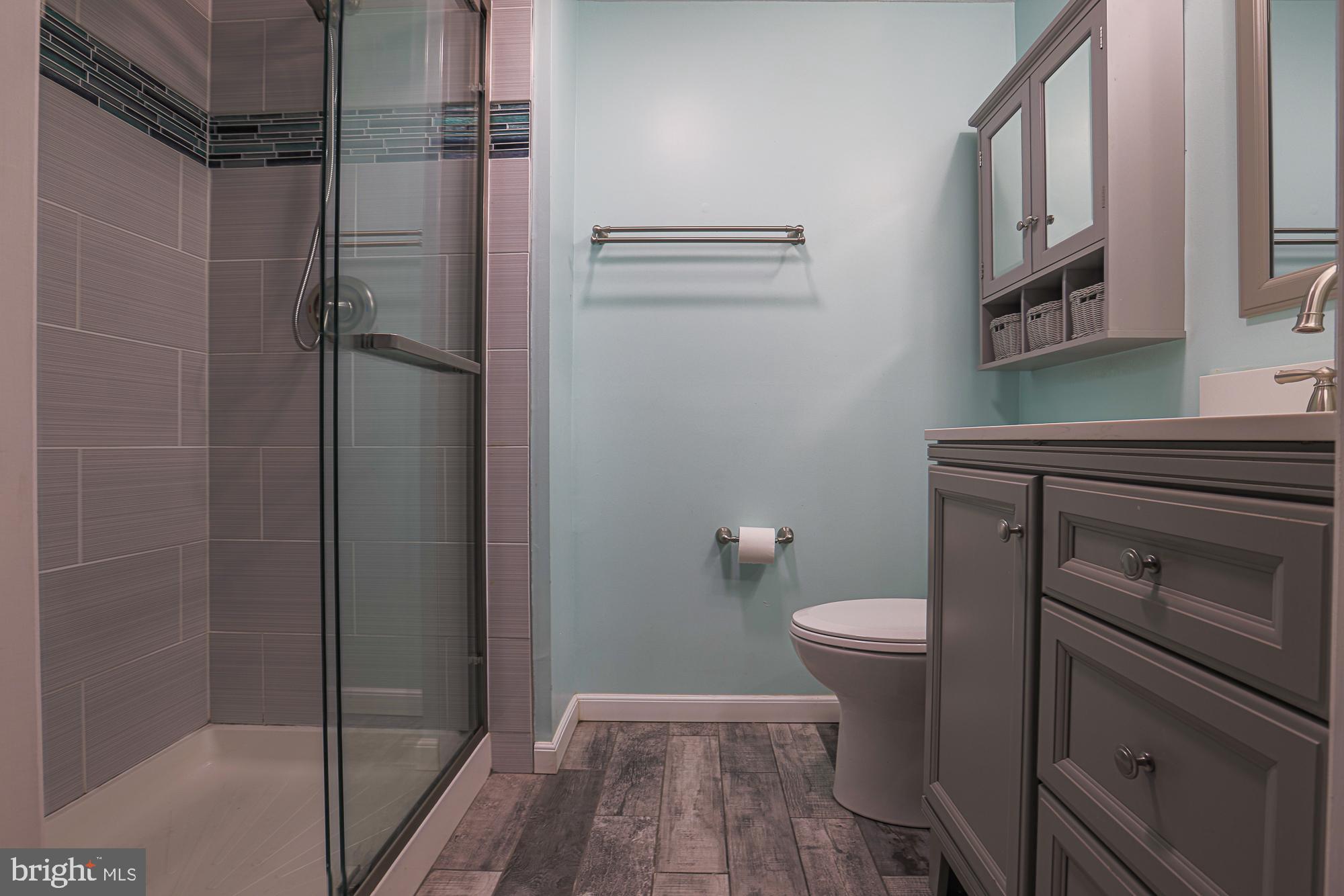 BRENTWOOD MANOR - Residential