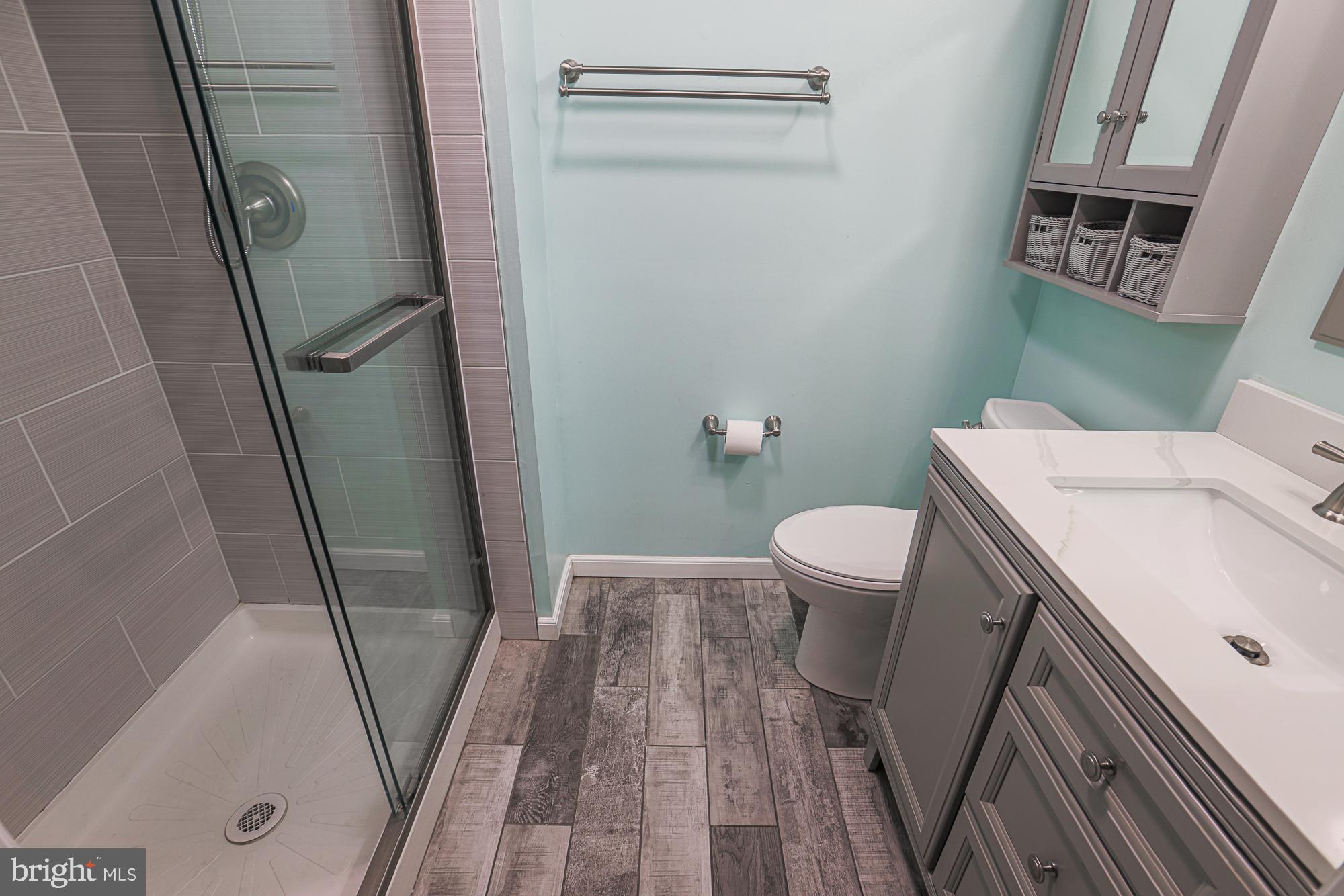 BRENTWOOD MANOR - Residential