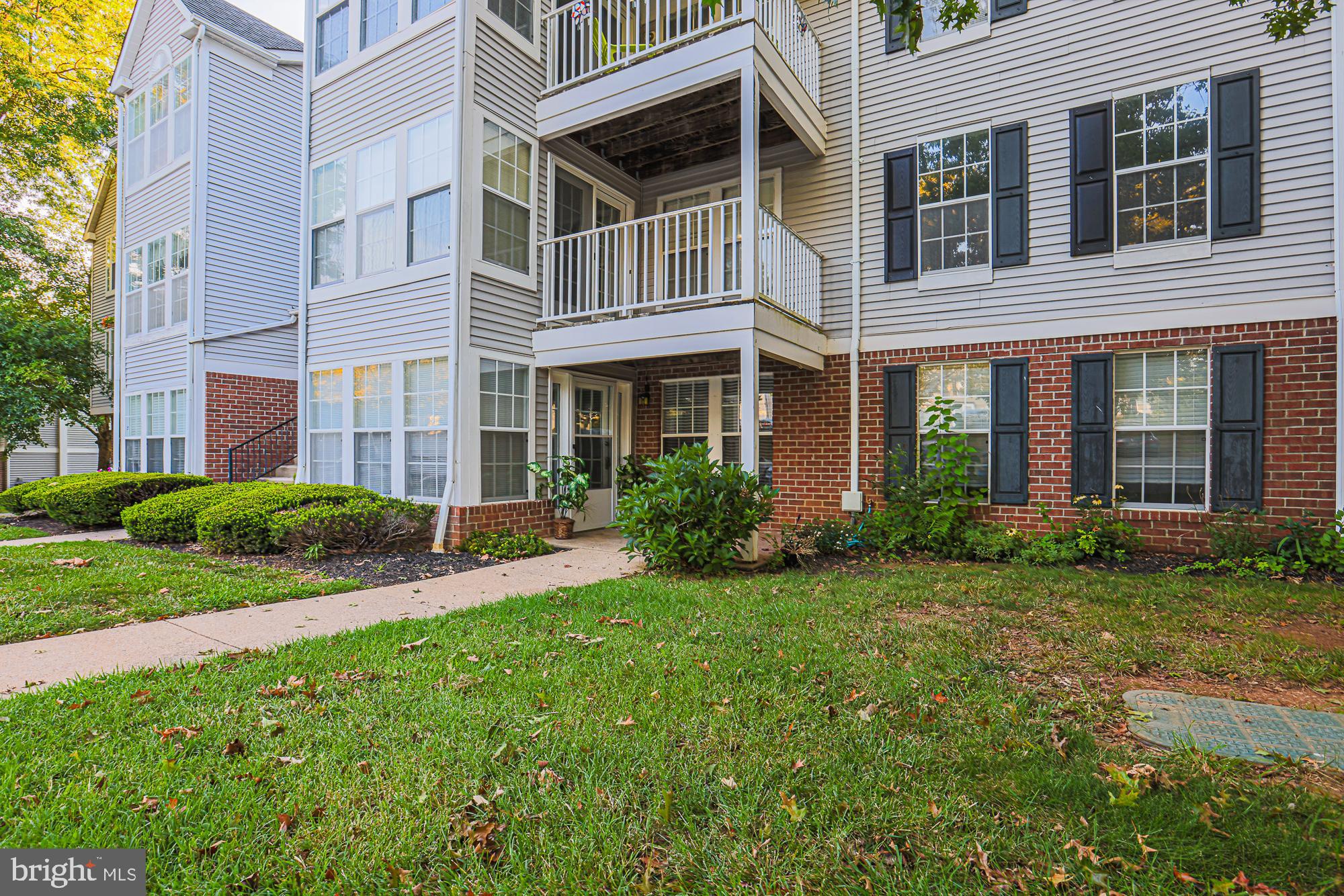 BRENTWOOD MANOR - Residential