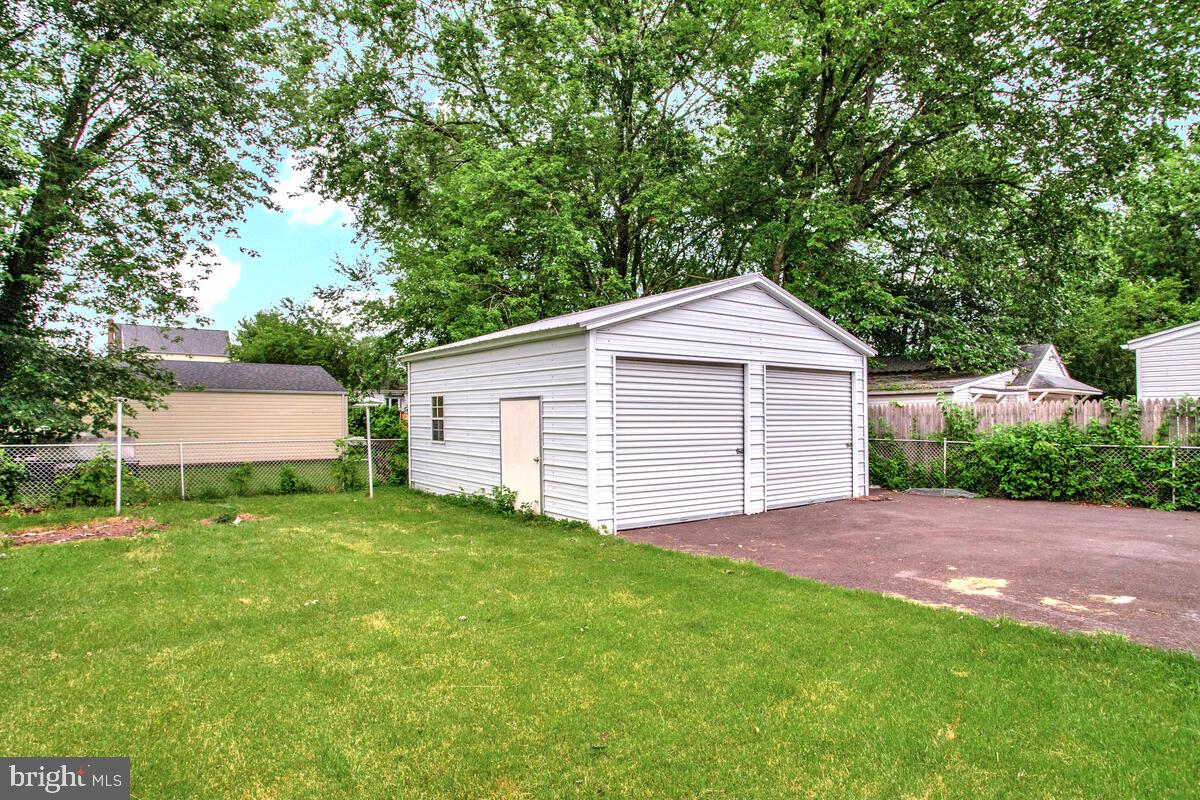 MARLYN TERRACE - Residential