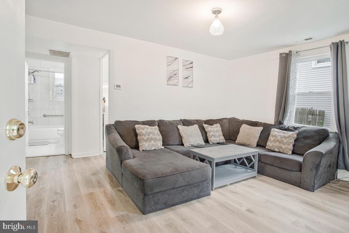 MARLYN TERRACE - Residential