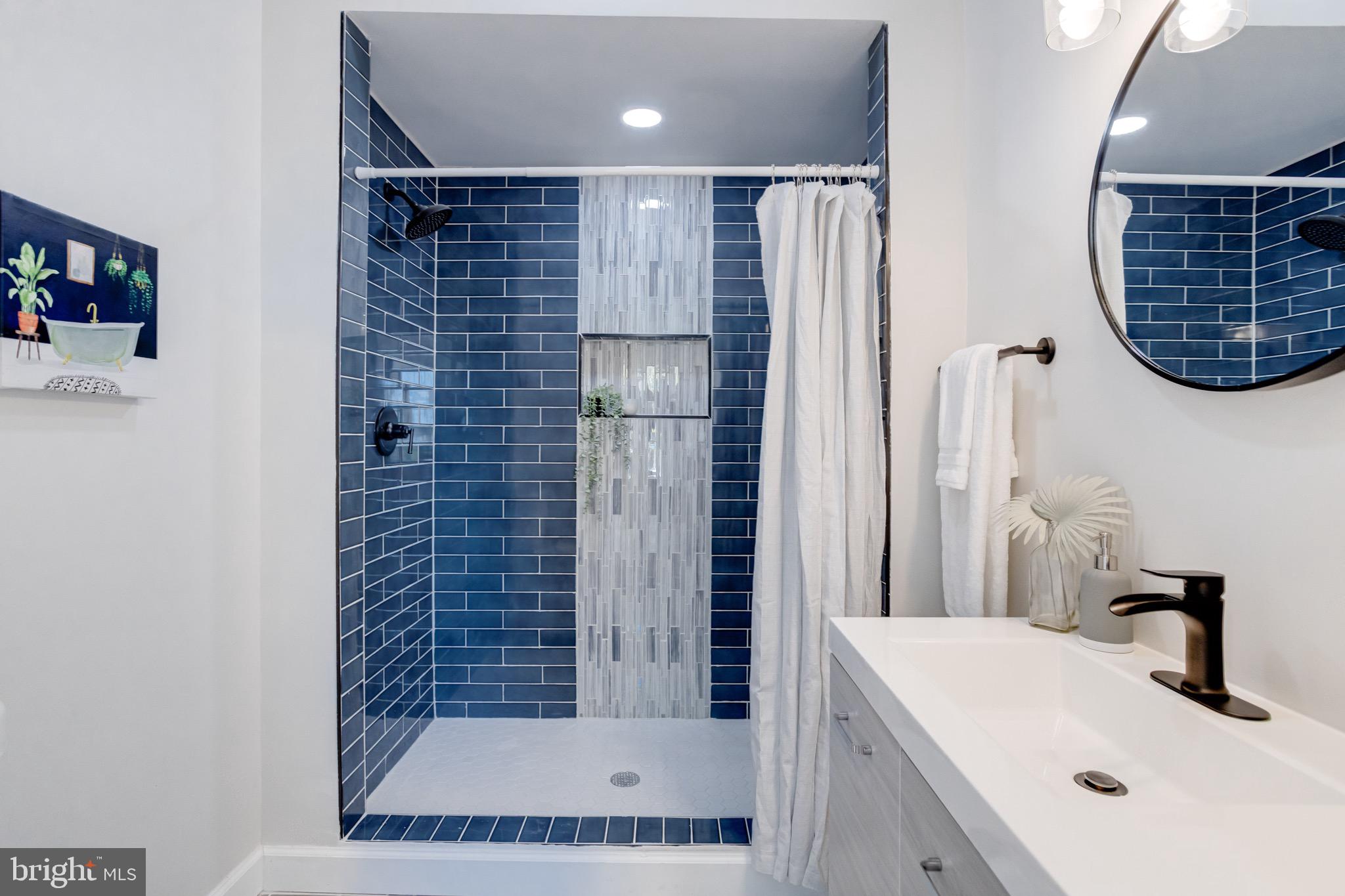 BALTIMORE HIGHLANDS - Residential