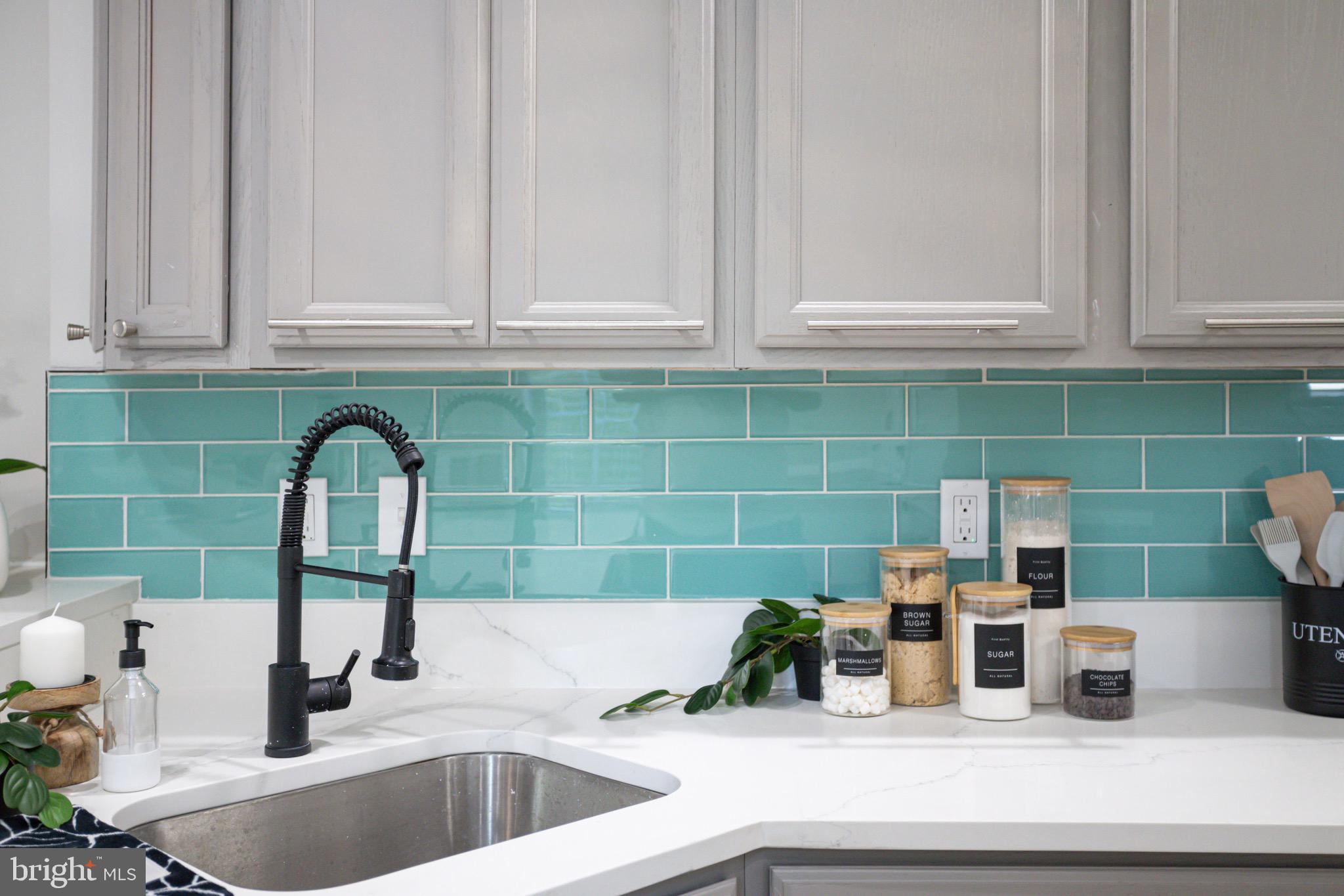 BALTIMORE HIGHLANDS - Residential