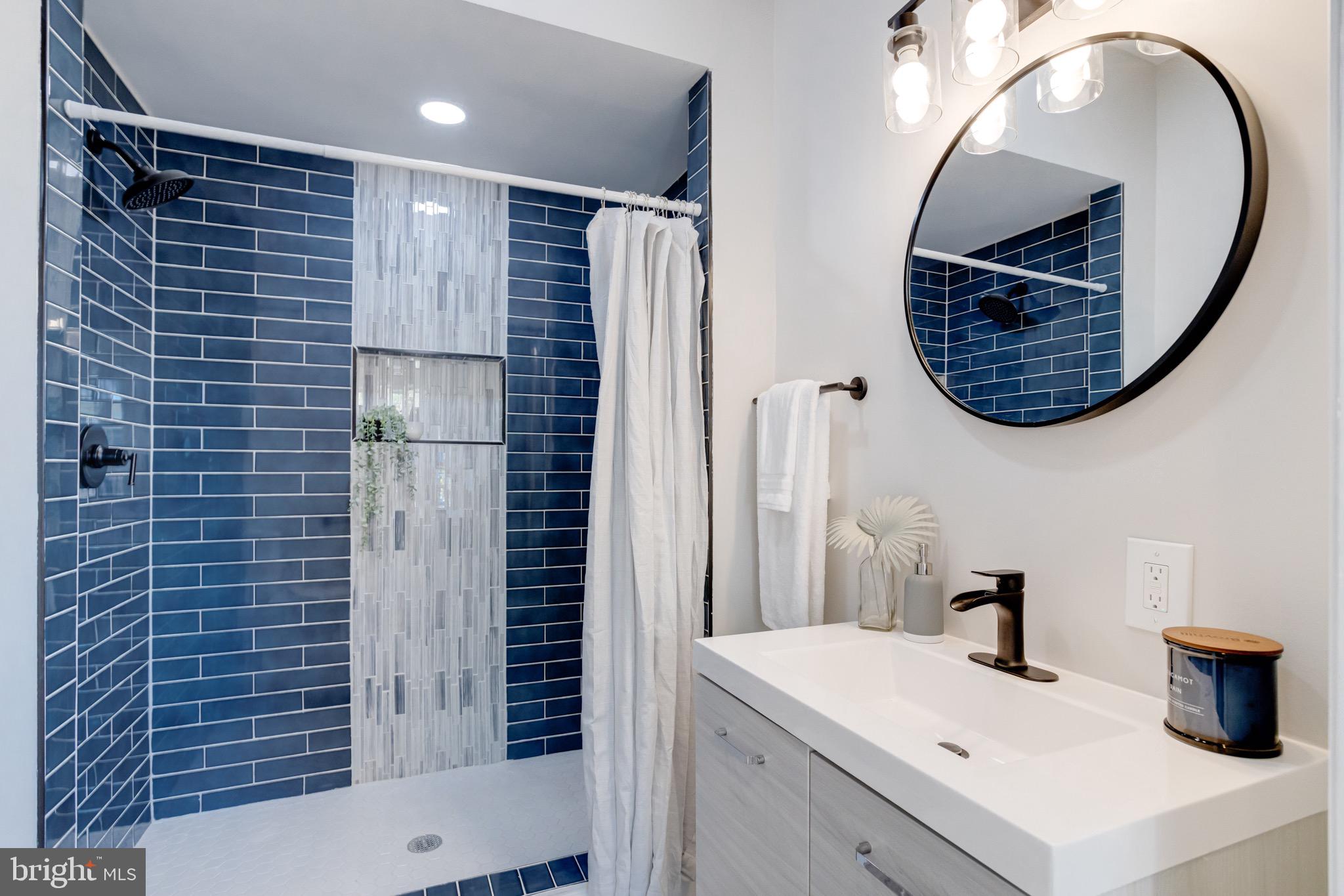 BALTIMORE HIGHLANDS - Residential