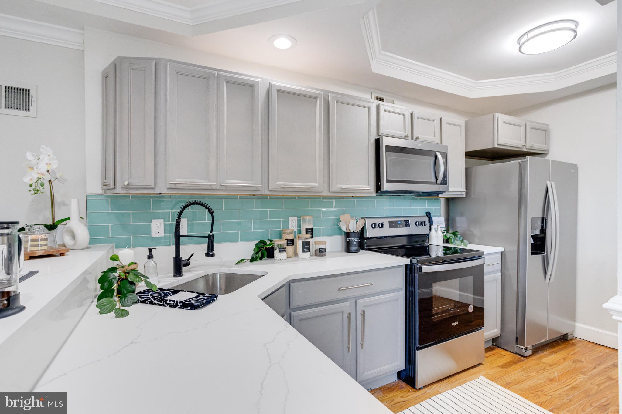 BALTIMORE HIGHLANDS - Residential