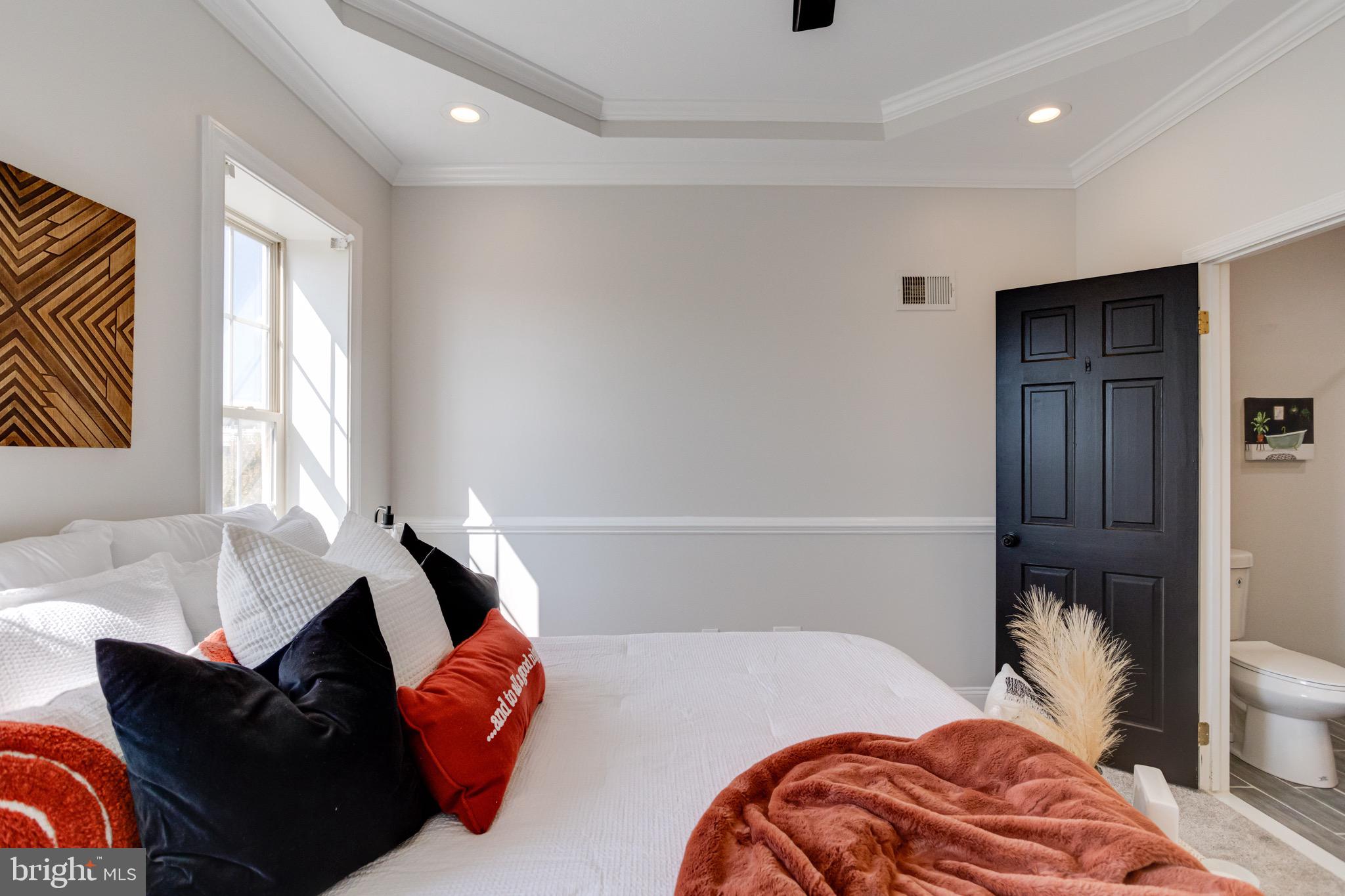 BALTIMORE HIGHLANDS - Residential