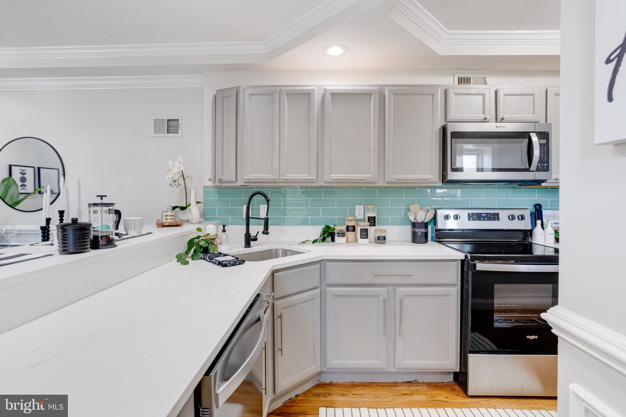 BALTIMORE HIGHLANDS - Residential