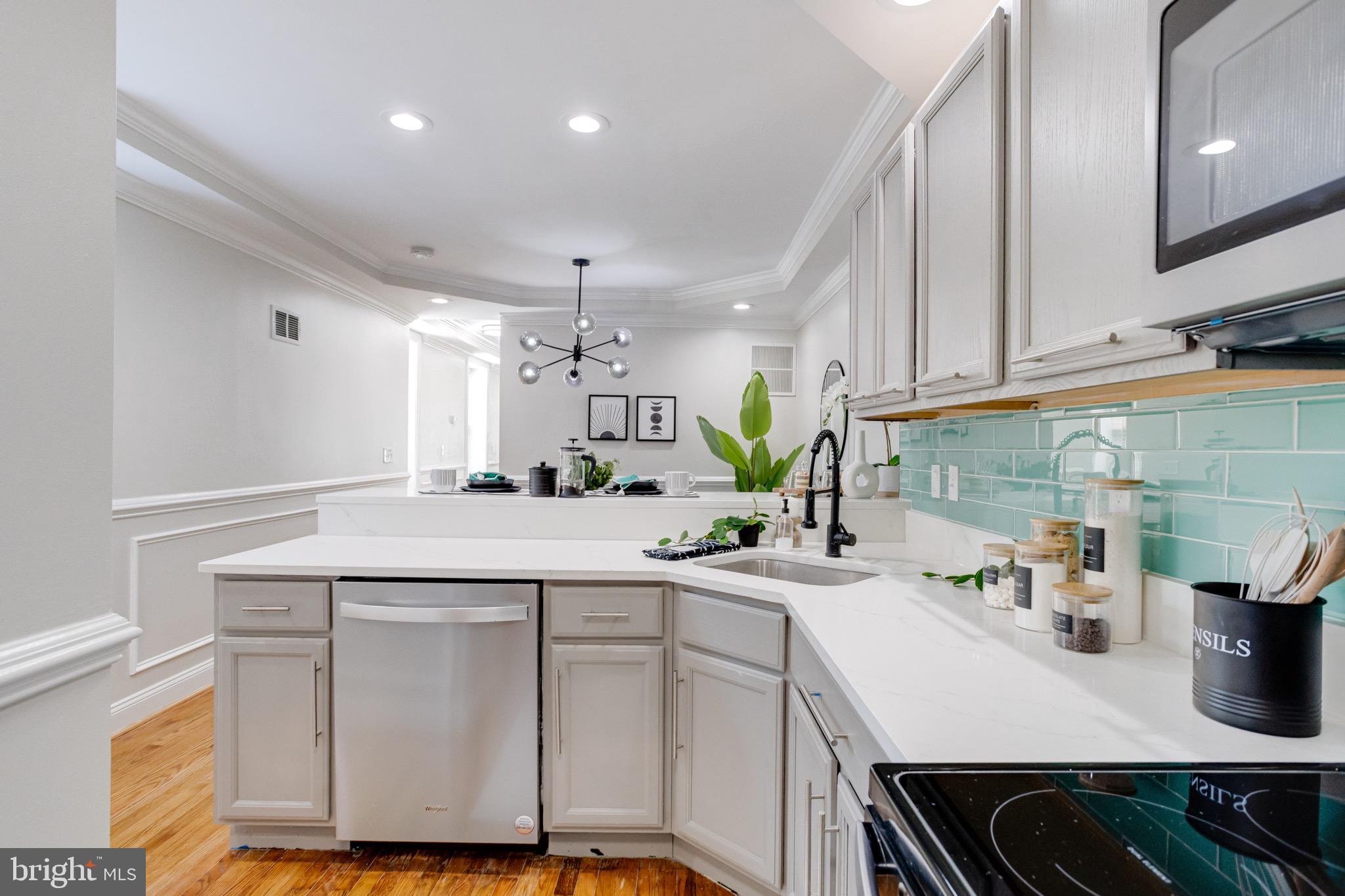 BALTIMORE HIGHLANDS - Residential