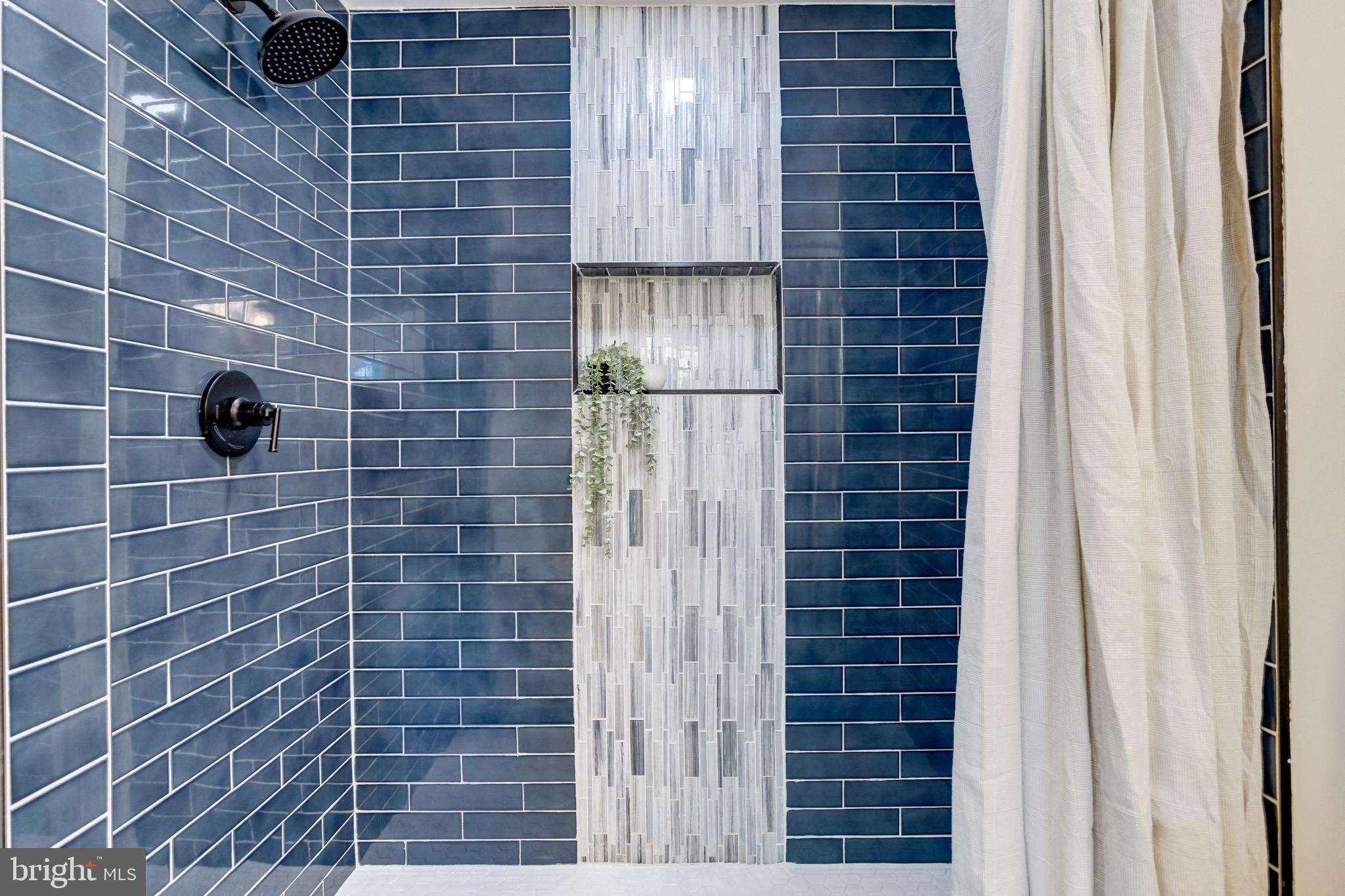 BALTIMORE HIGHLANDS - Residential