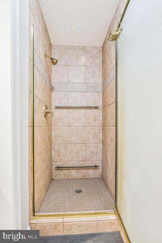 SUTTON WOODS - Residential