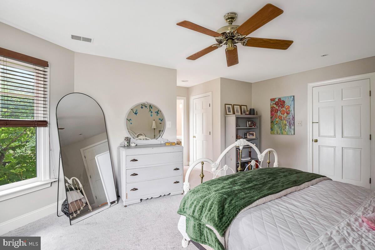 SUTTON WOODS - Residential