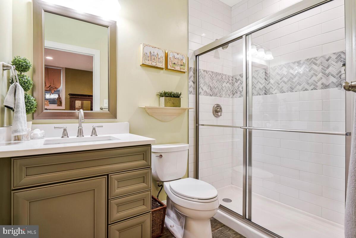 SUTTON WOODS - Residential