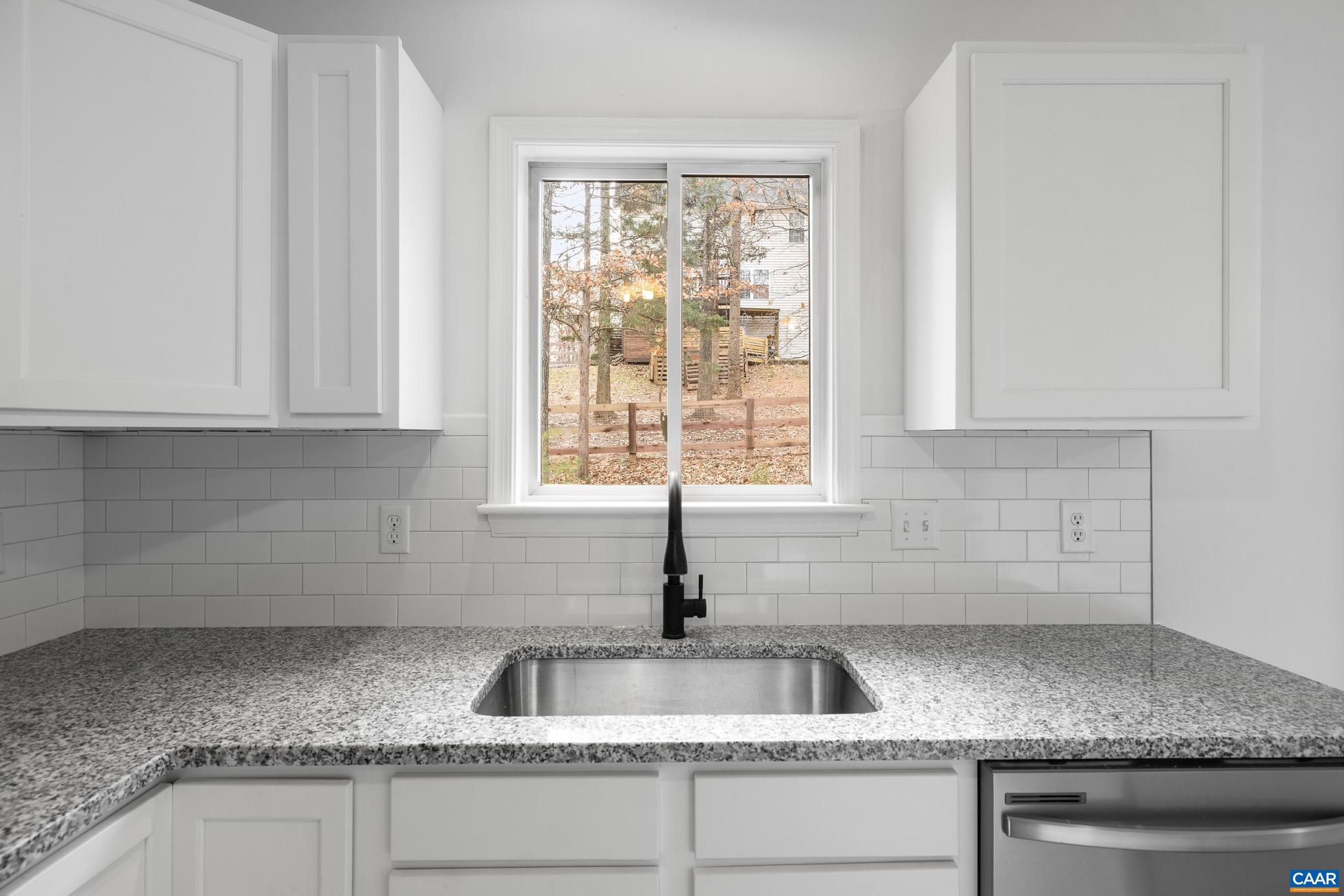 LAKE MONTICELLO - Residential