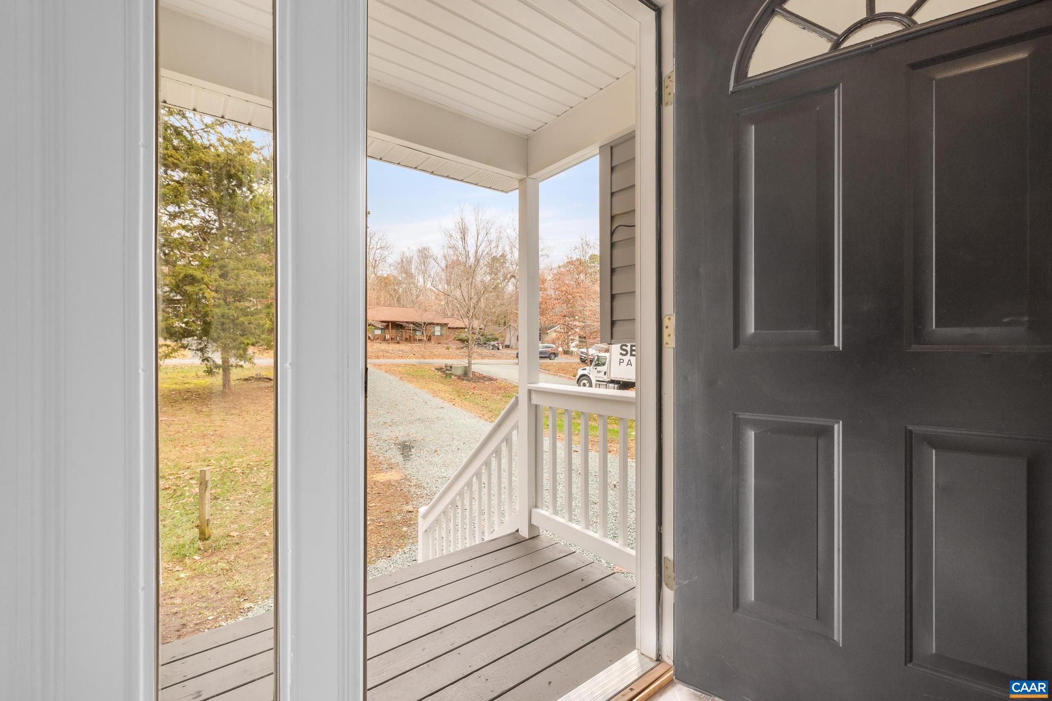 LAKE MONTICELLO - Residential