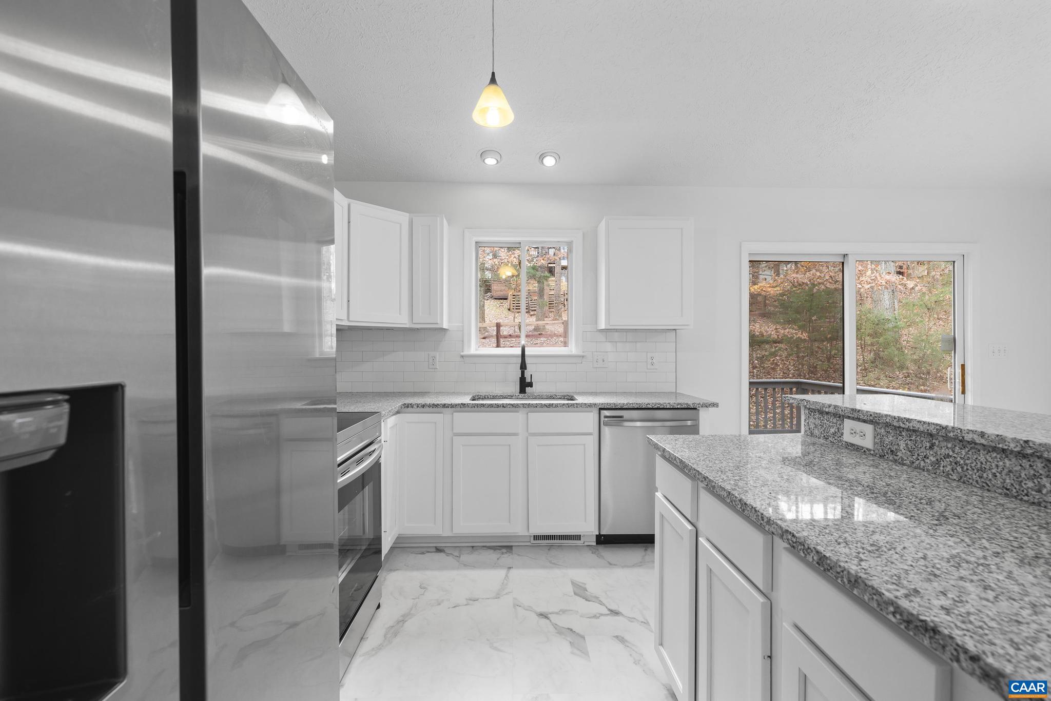 LAKE MONTICELLO - Residential