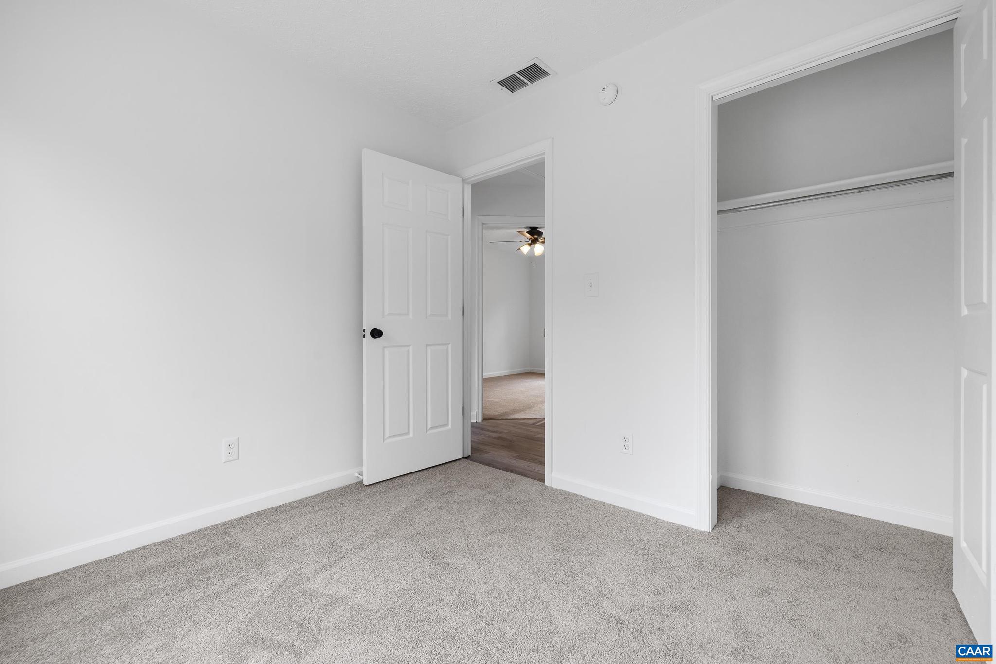 LAKE MONTICELLO - Residential