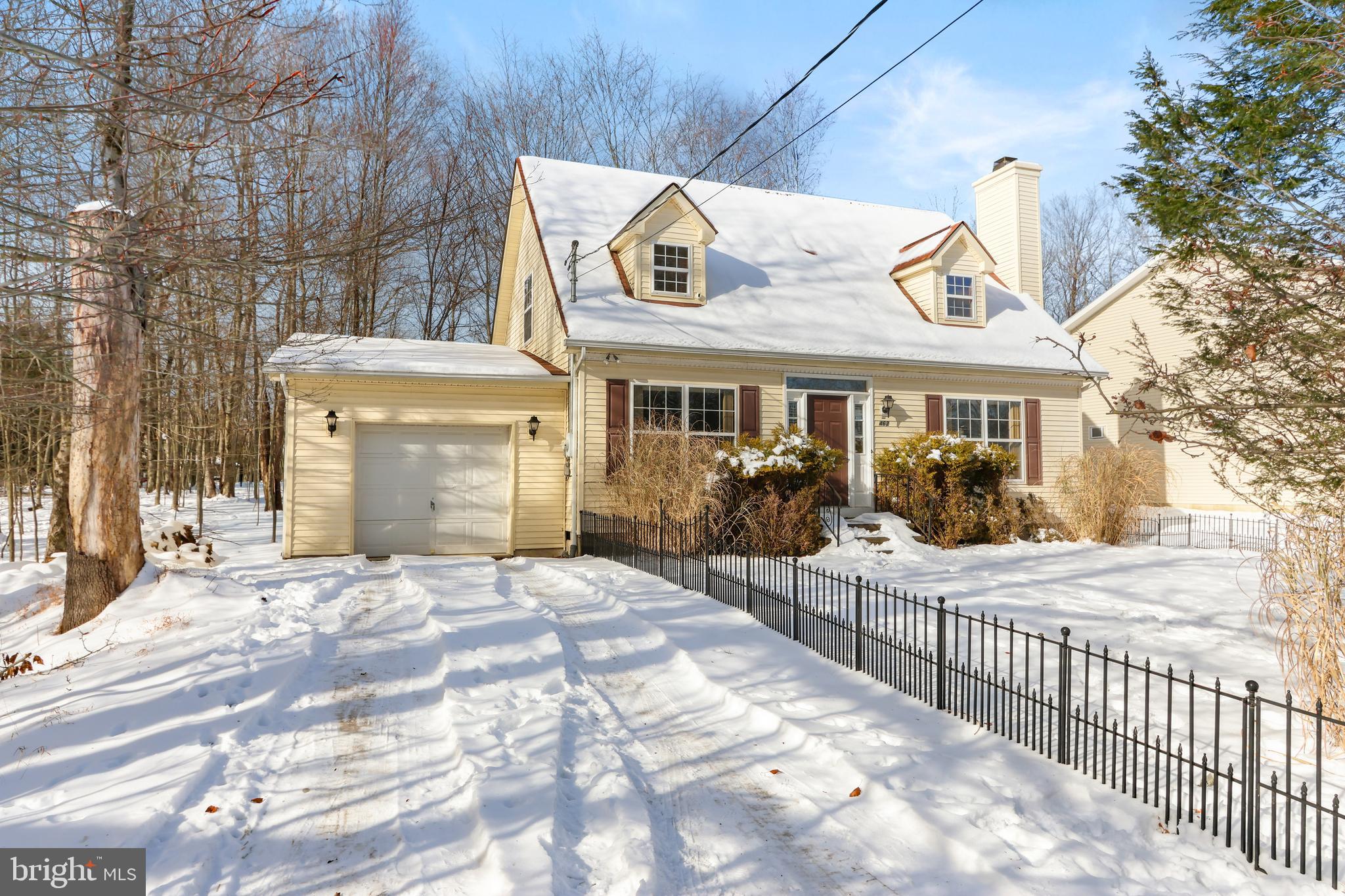 POCONO COUNTRY PLACE - Residential